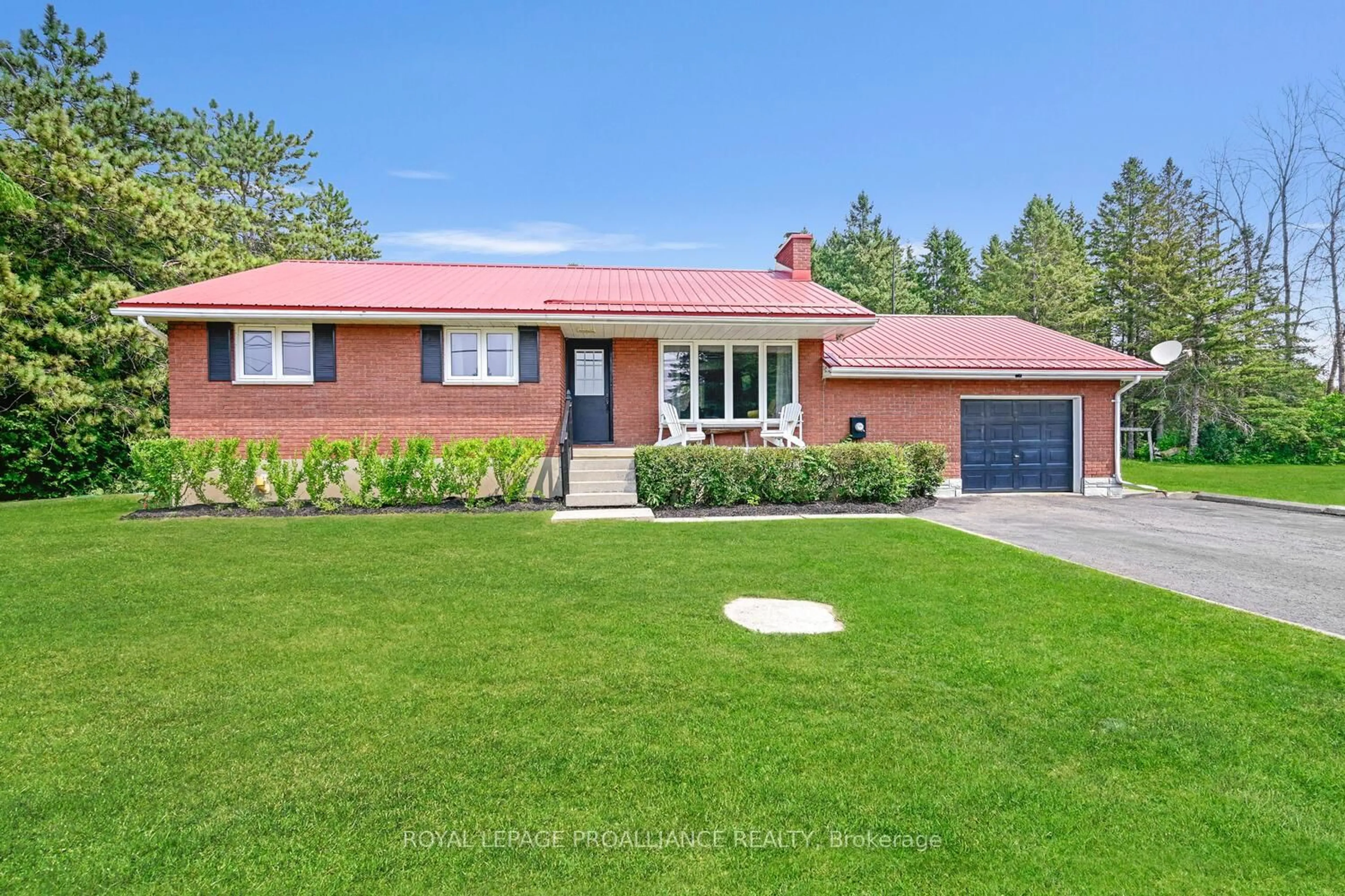 Home with brick exterior material, street for 41 Elizabeth St, Edwardsburgh/Cardinal Ontario K0E 1T1