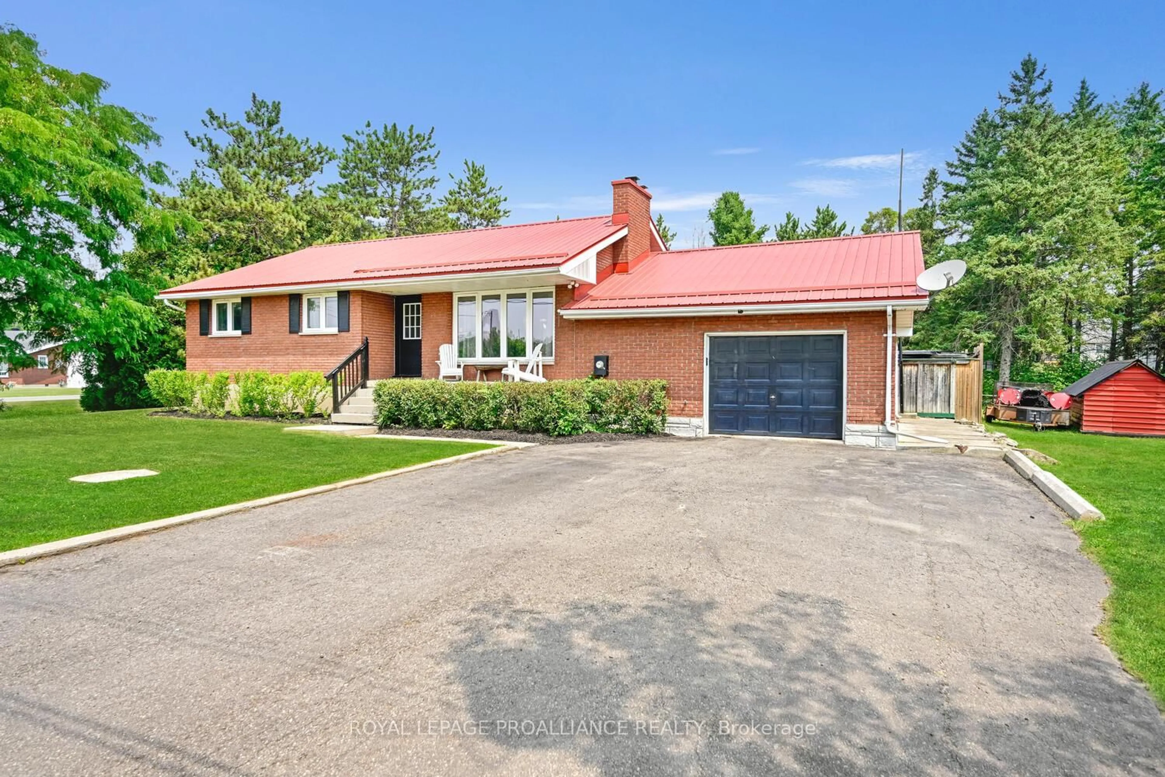 Home with brick exterior material, street for 41 Elizabeth St, Edwardsburgh/Cardinal Ontario K0E 1T1