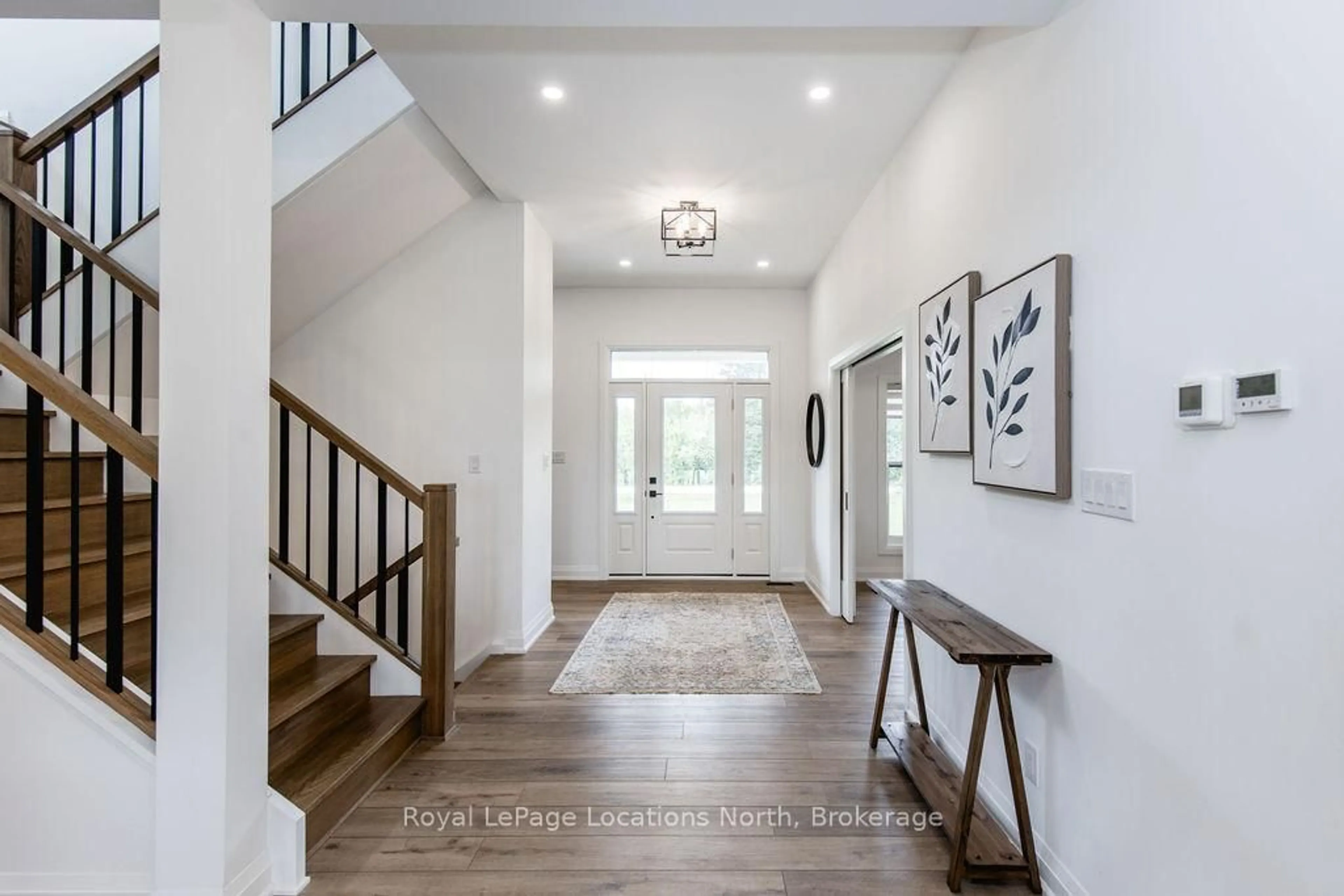Indoor entryway for 595366 4TH Line, Blue Mountains Ontario N0H 2E0