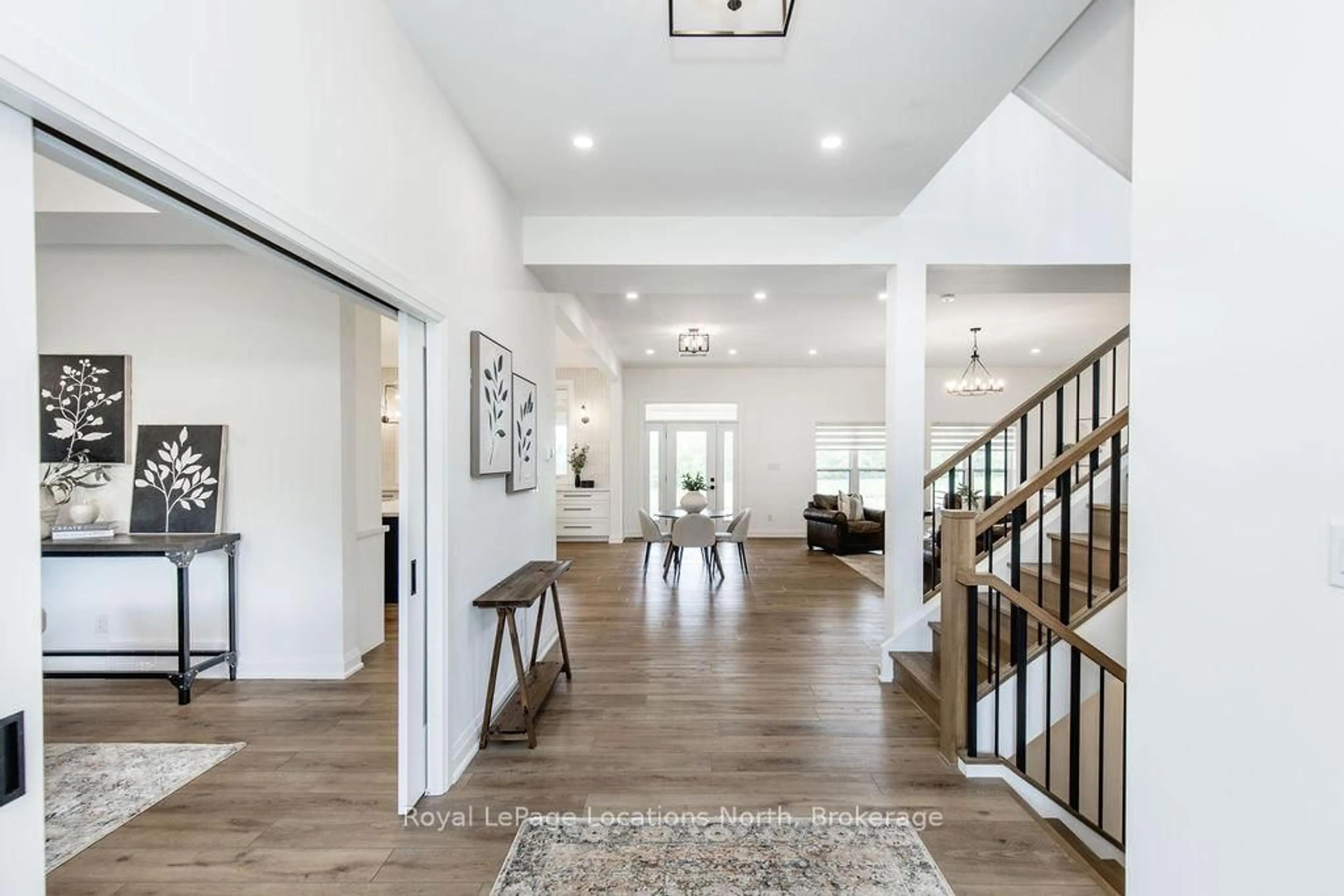 Indoor entryway for 595366 4TH Line, Blue Mountains Ontario N0H 2E0