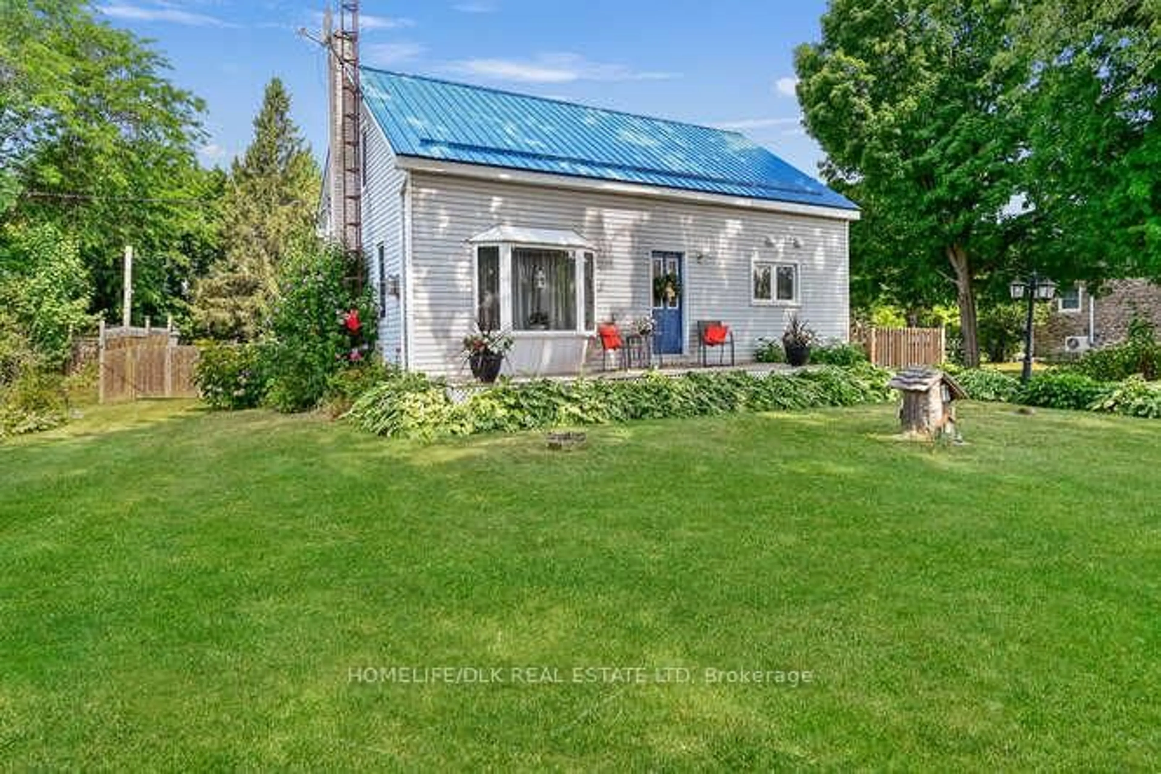 A pic from outside/outdoor area/front of a property/back of a property/a pic from drone, unknown for 5242 Algonquin Rd, Augusta Ontario K6V 5T2