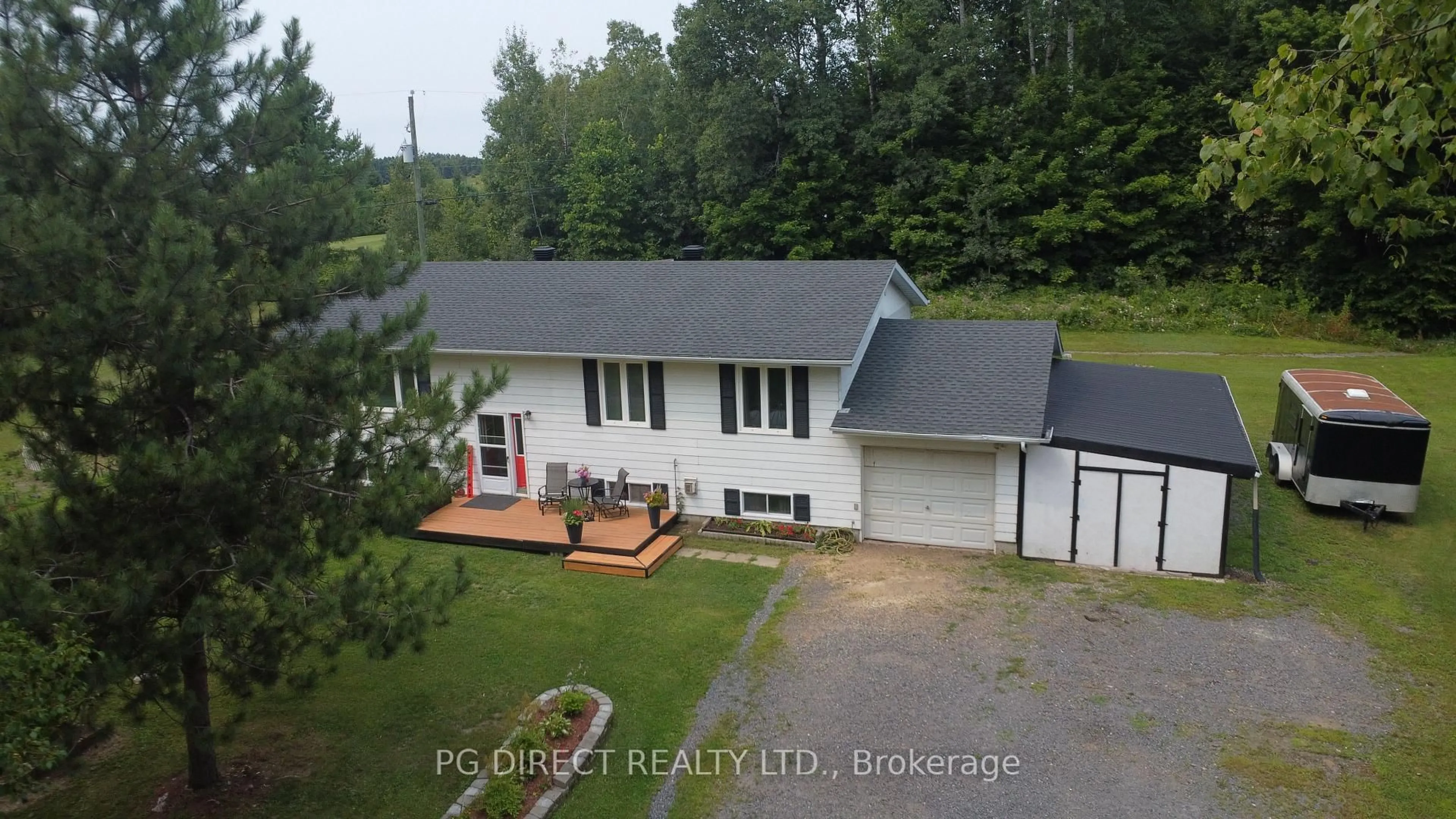 A pic from outside/outdoor area/front of a property/back of a property/a pic from drone, unknown for 29 Talon Lake Rd, Bonfield Ontario P0H 2E0