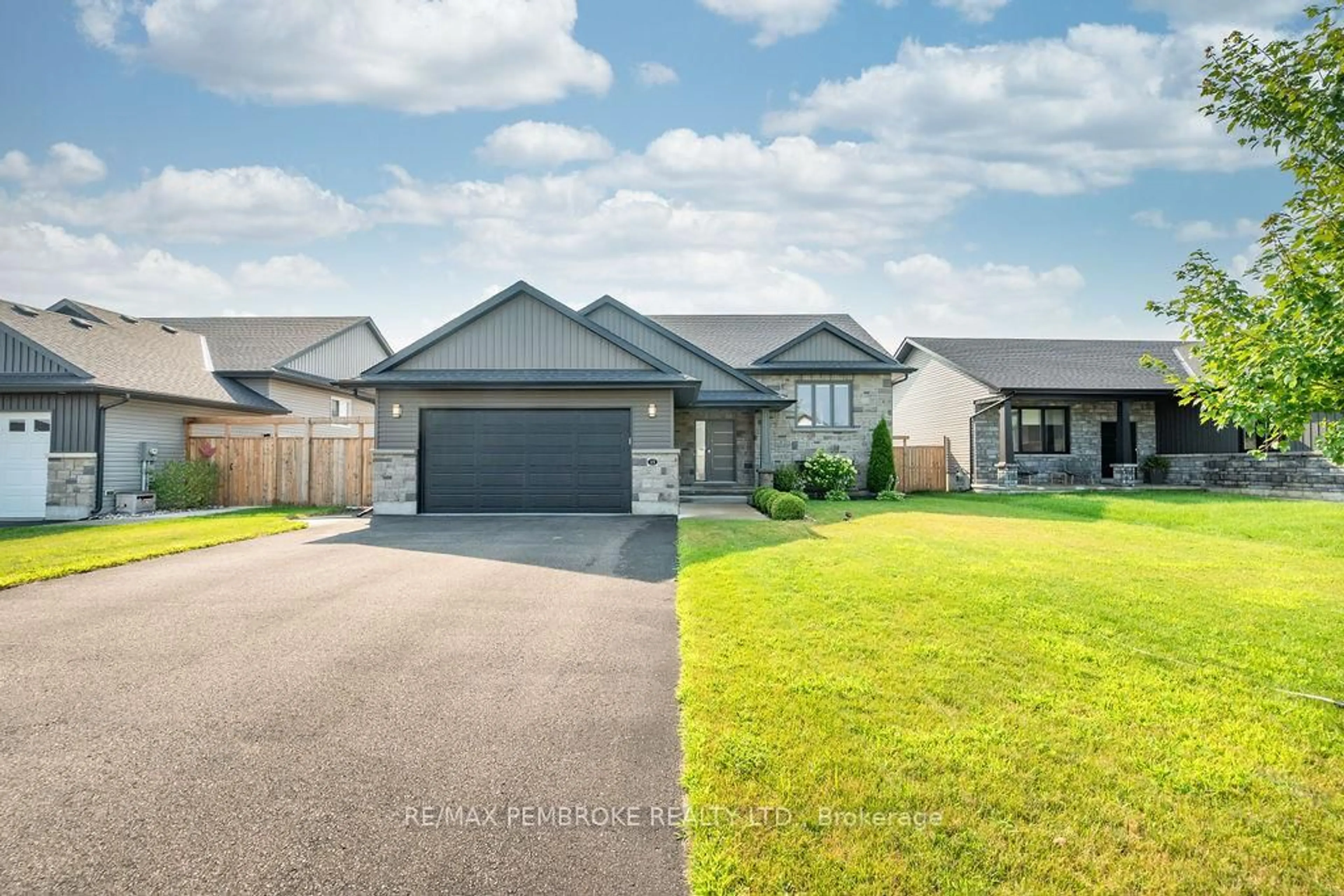 Unknown for 13 Drew St, Petawawa Ontario K8H 0G4