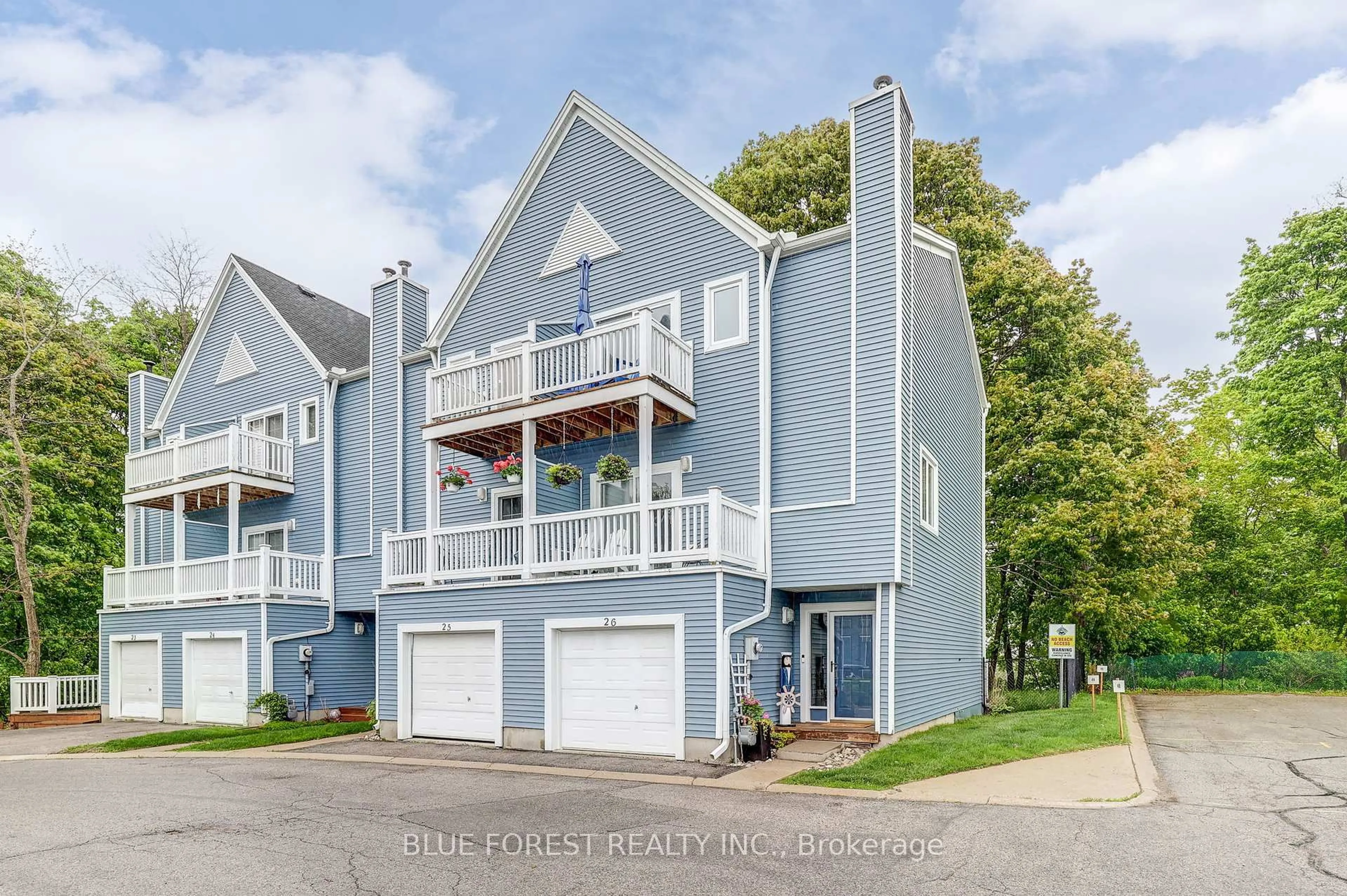 Home with vinyl exterior material, water/lake/river/ocean view for 374 Front St #26, Central Elgin Ontario N5L 1E9