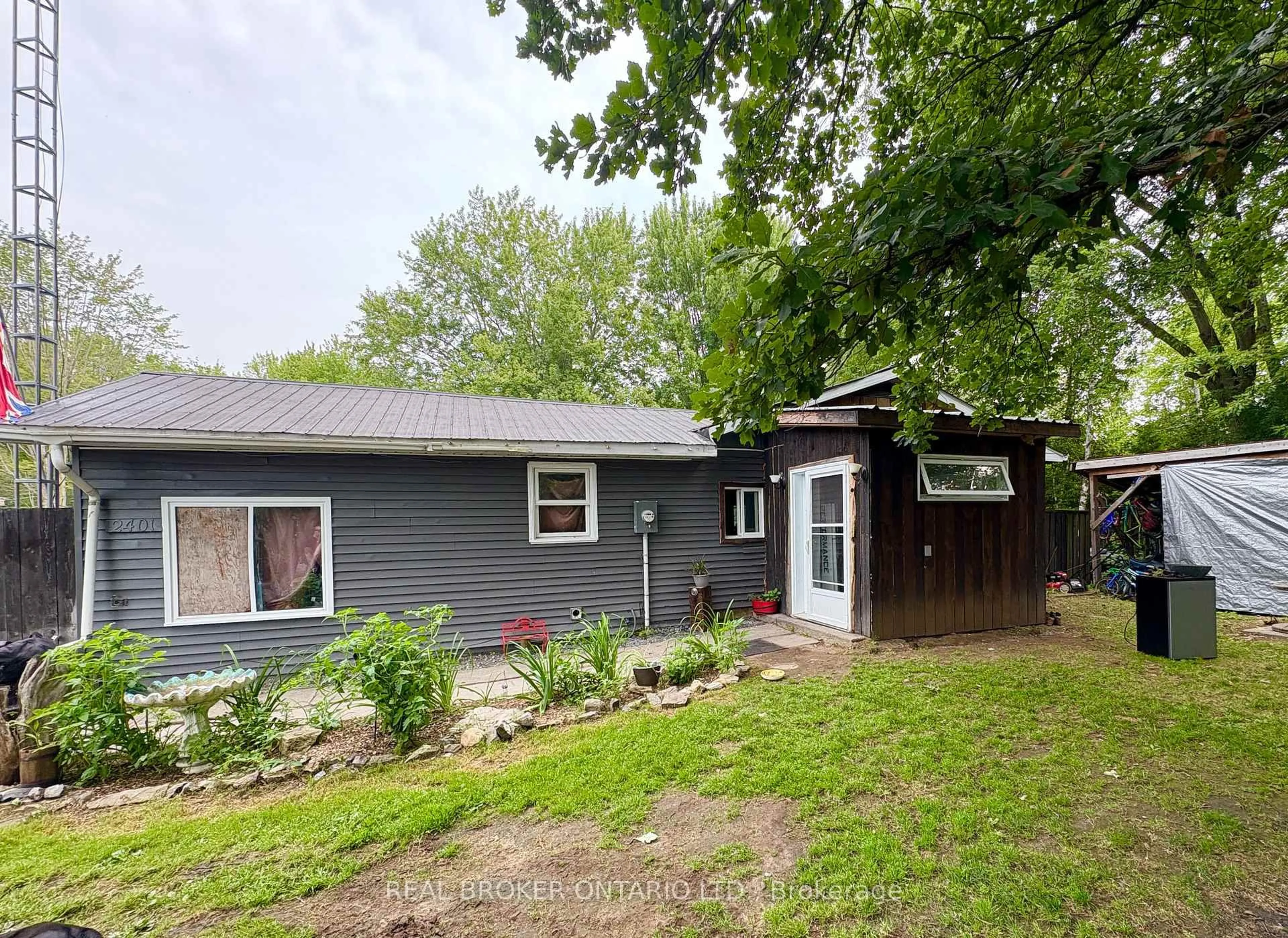 Unknown for 2401 Totem Ranch Rd, North Grenville Ontario K0G 1T0