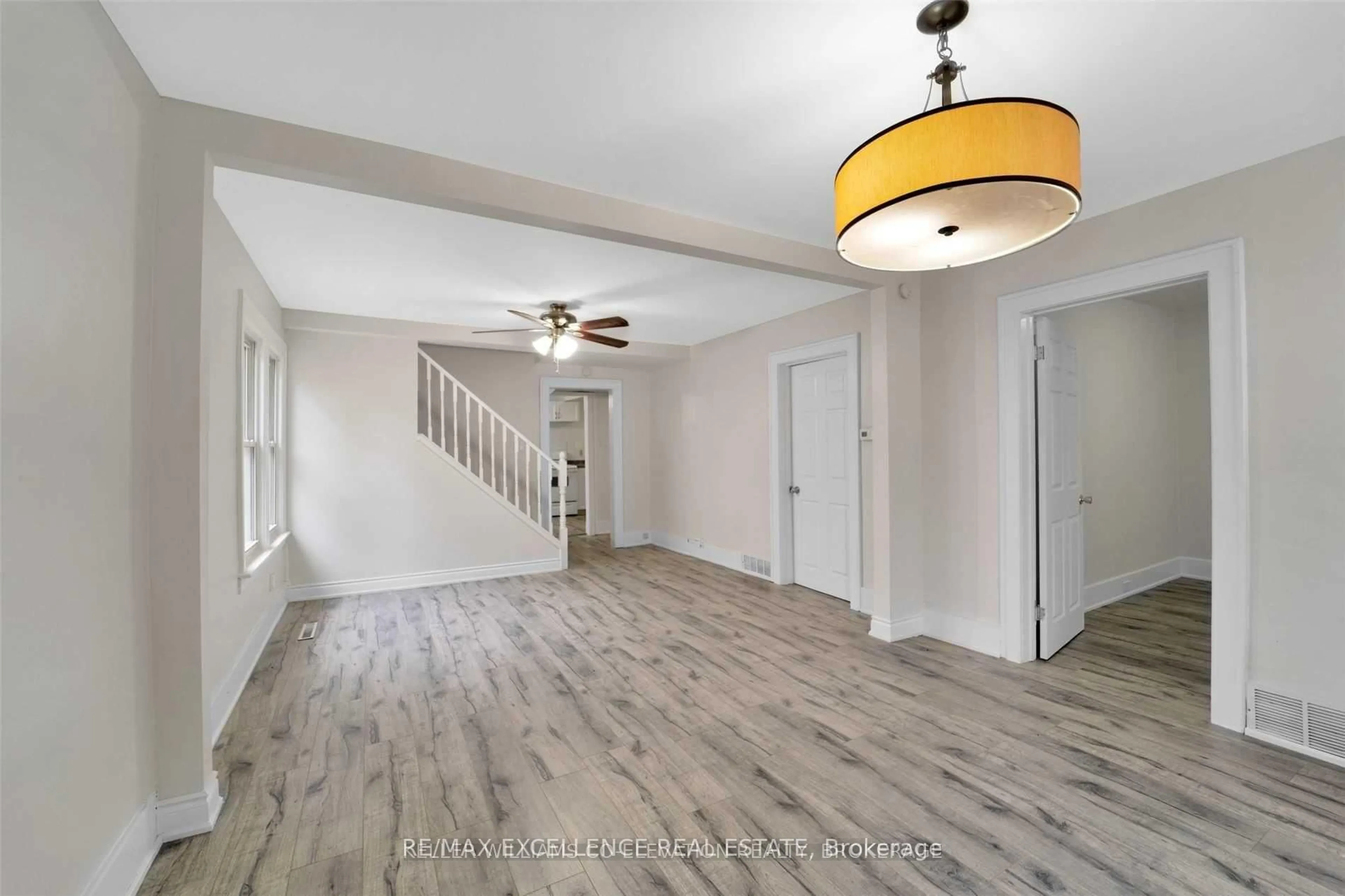 Indoor entryway for 1054 Felix Ave, Windsor Ontario N9C 3L5