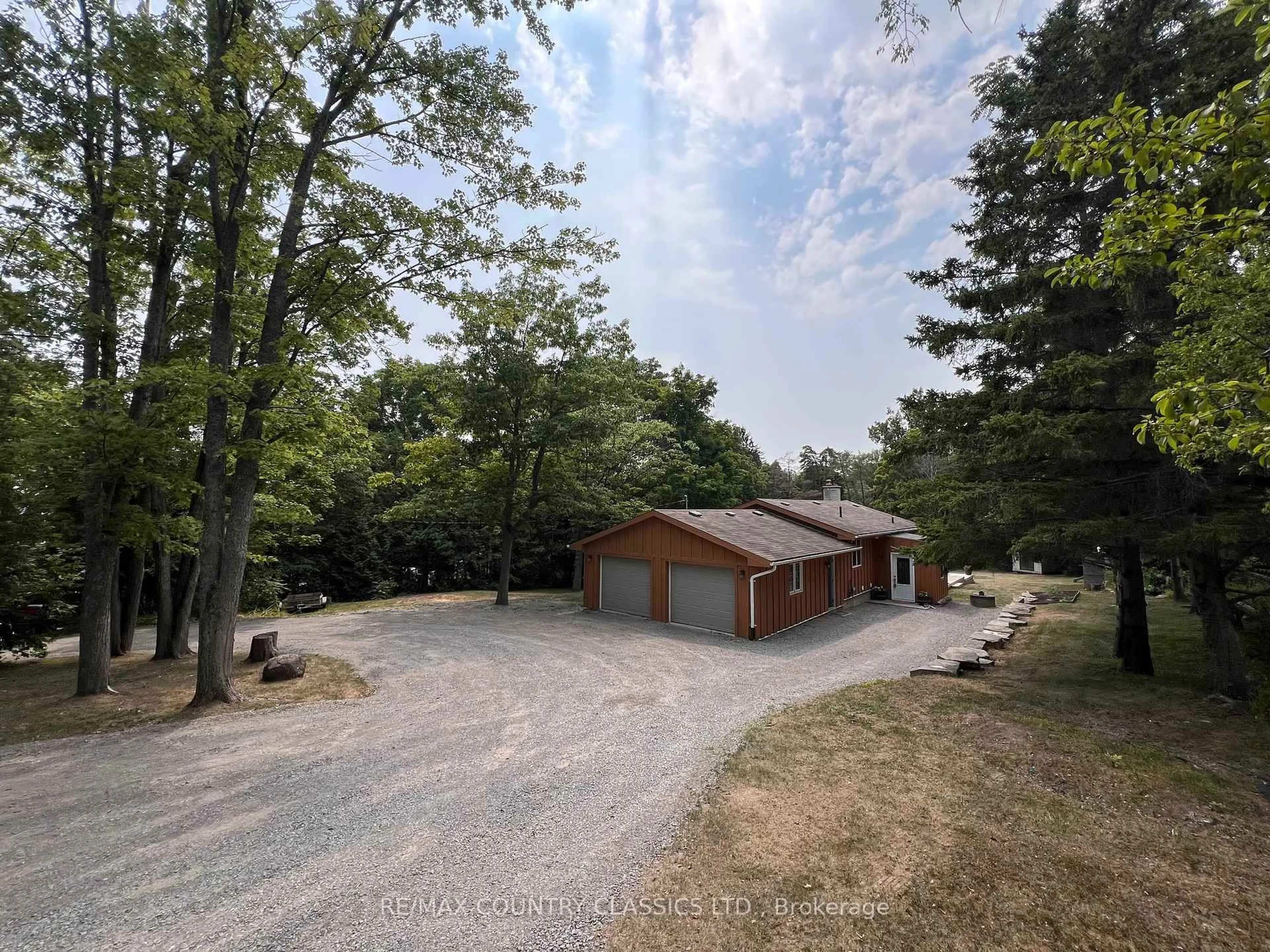 A pic from outside/outdoor area/front of a property/back of a property/a pic from drone, unknown for 86 Scriven Rd, Otonabee-South Monaghan Ontario K0L 1B0