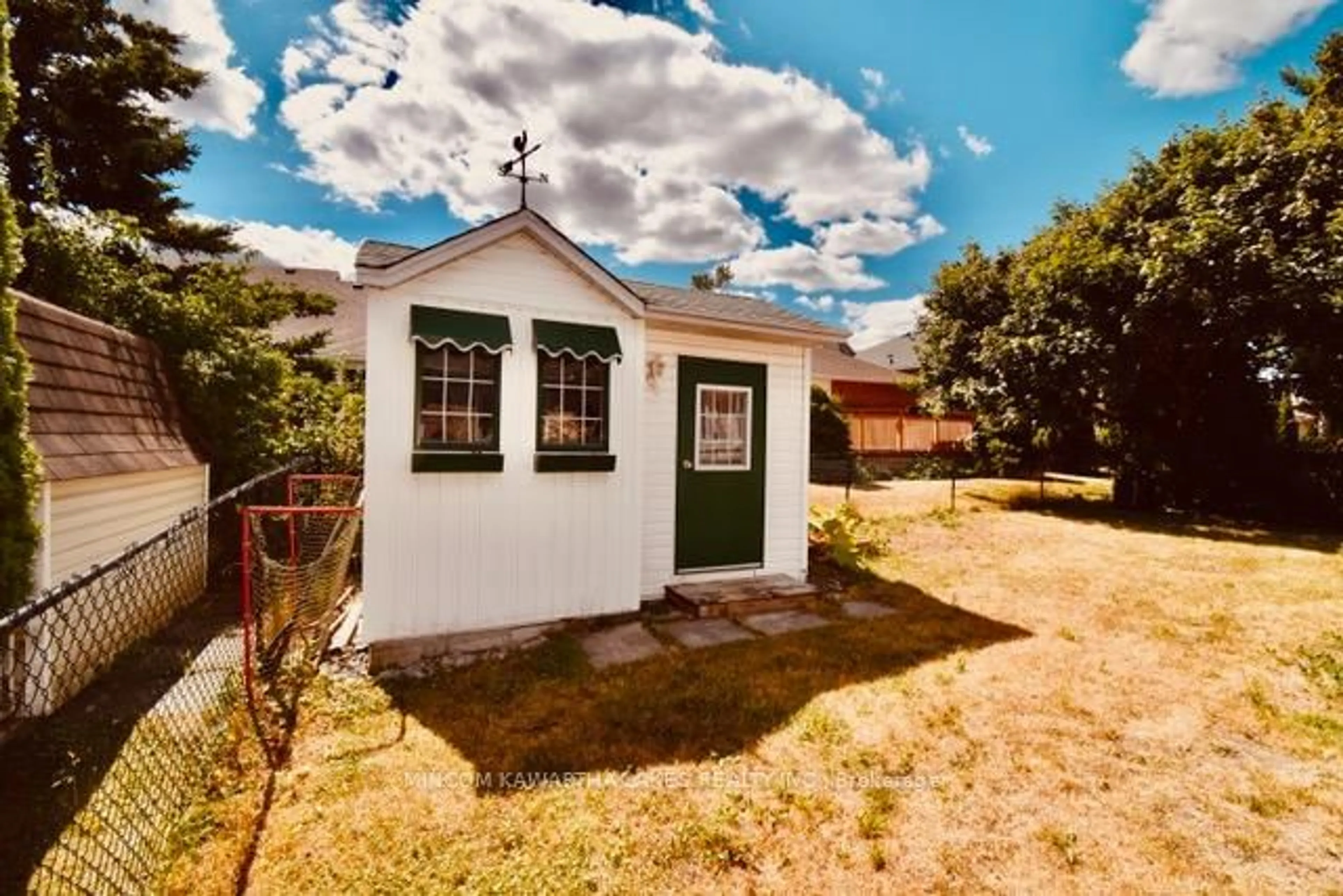Shed for 1528 Glenforest Cres, Peterborough West Ontario K9K 2J2