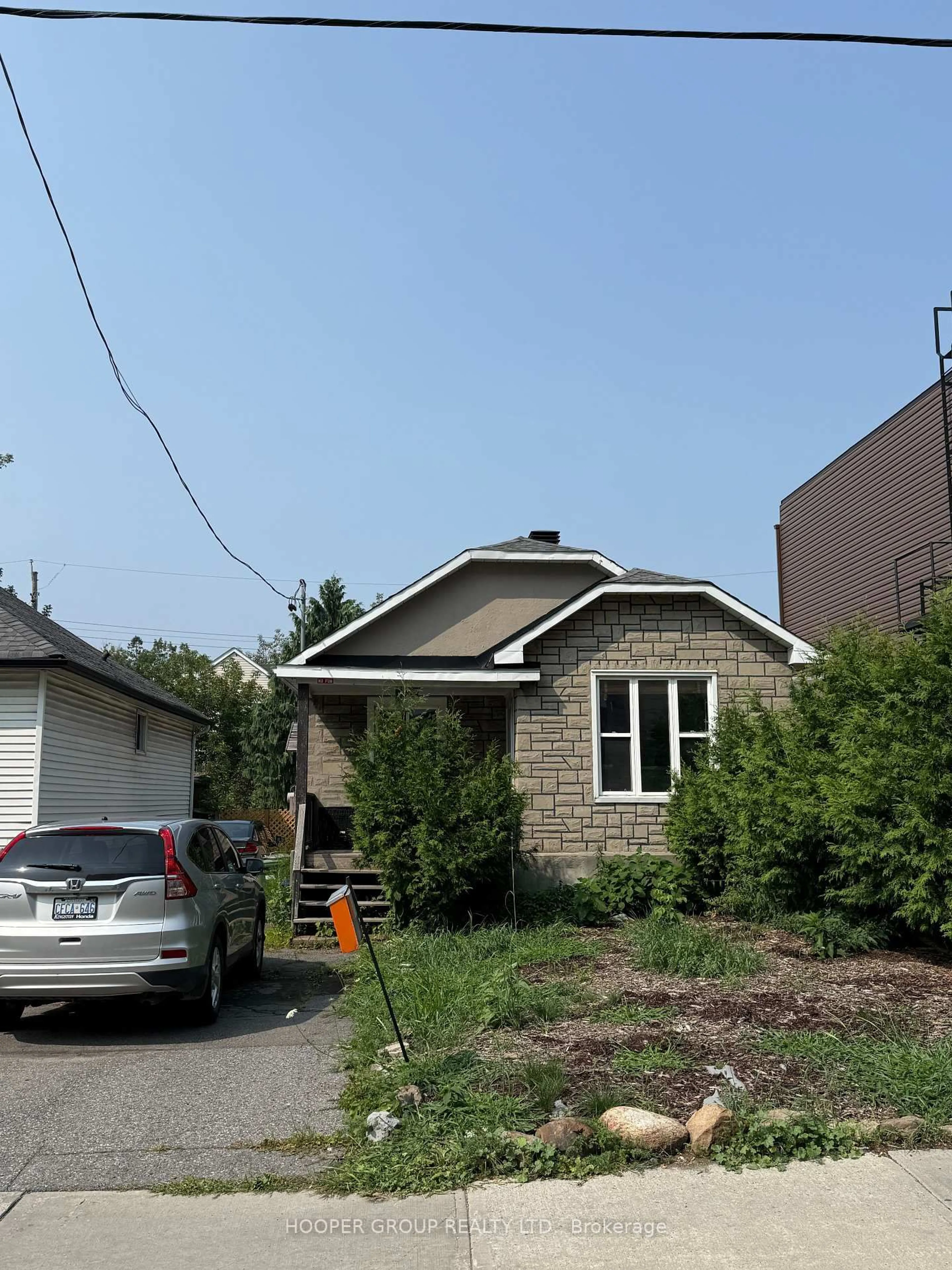 Unknown for 22 Holland Ave, Ottawa Ontario K1Y 0X4