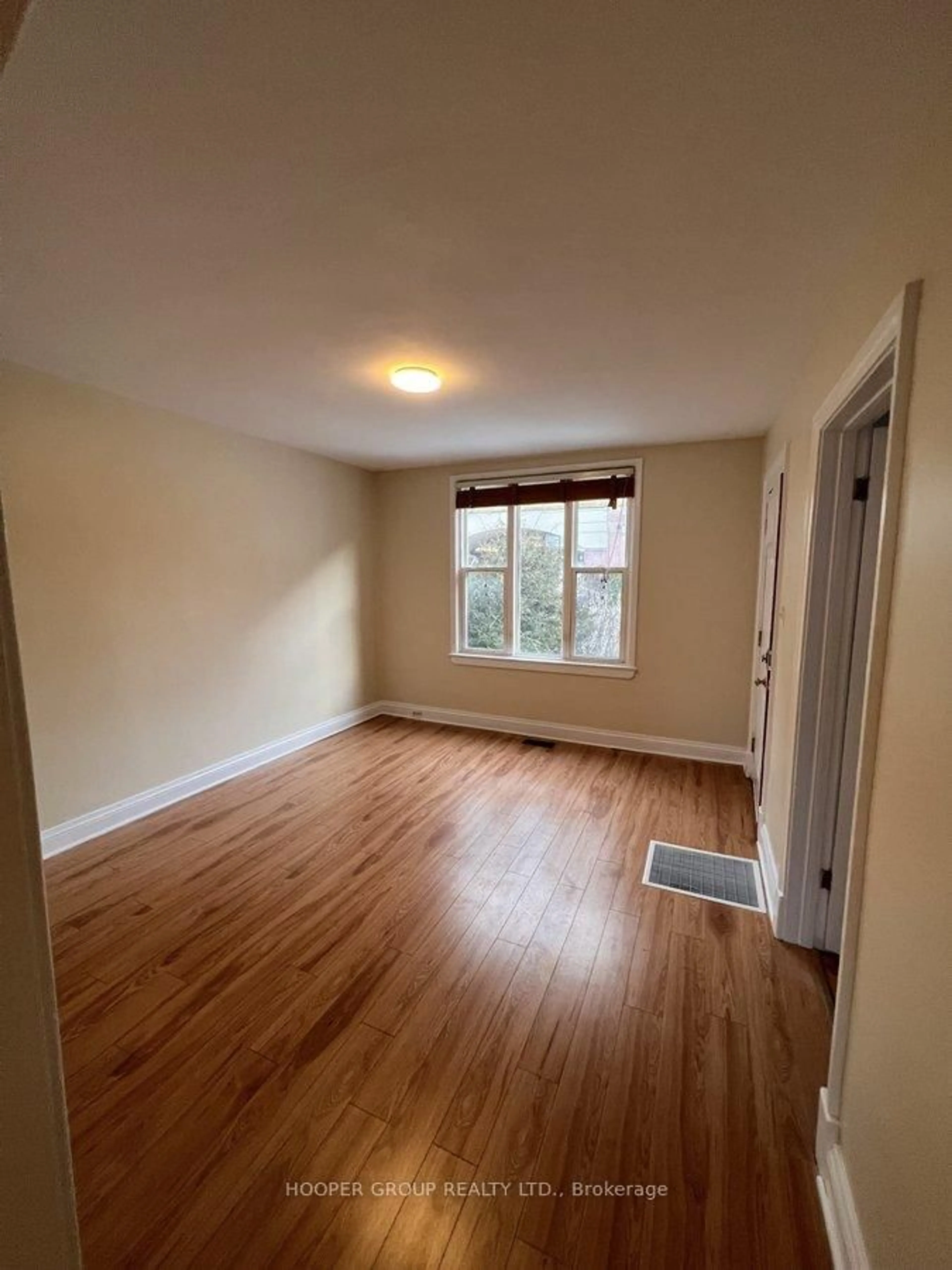 A pic of a room for 22 Holland Ave, Ottawa Ontario K1Y 0X4