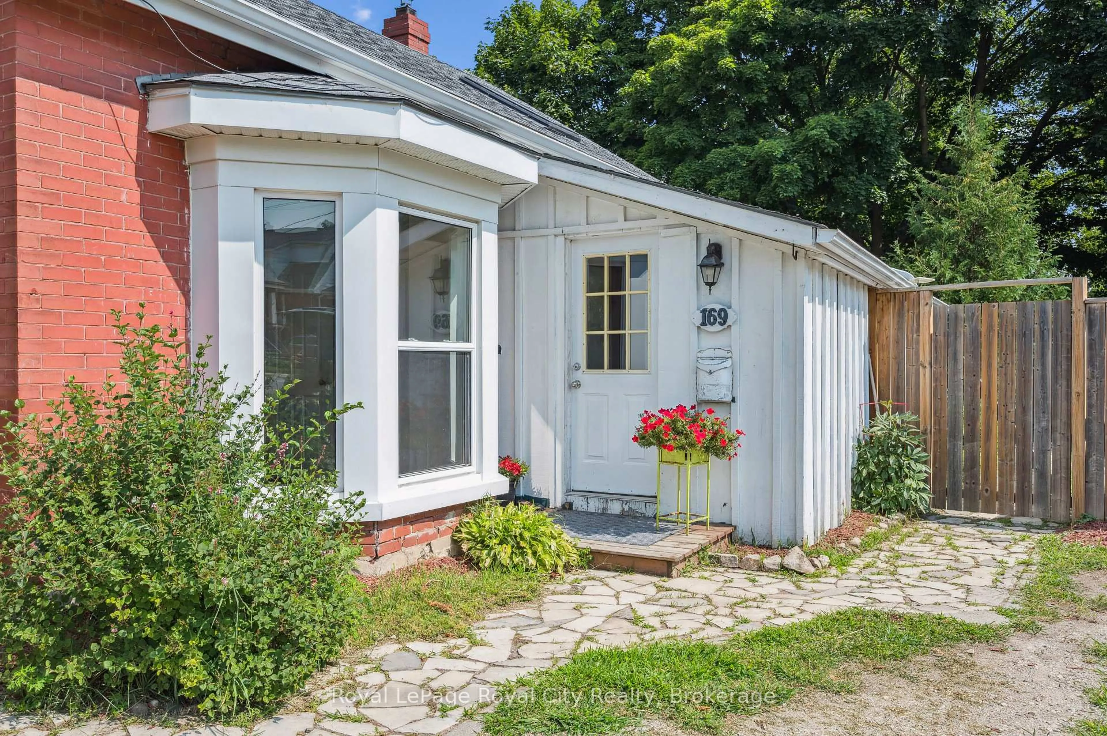 Unknown for 169 Edinburgh Rd, Guelph Ontario N1H 5R6
