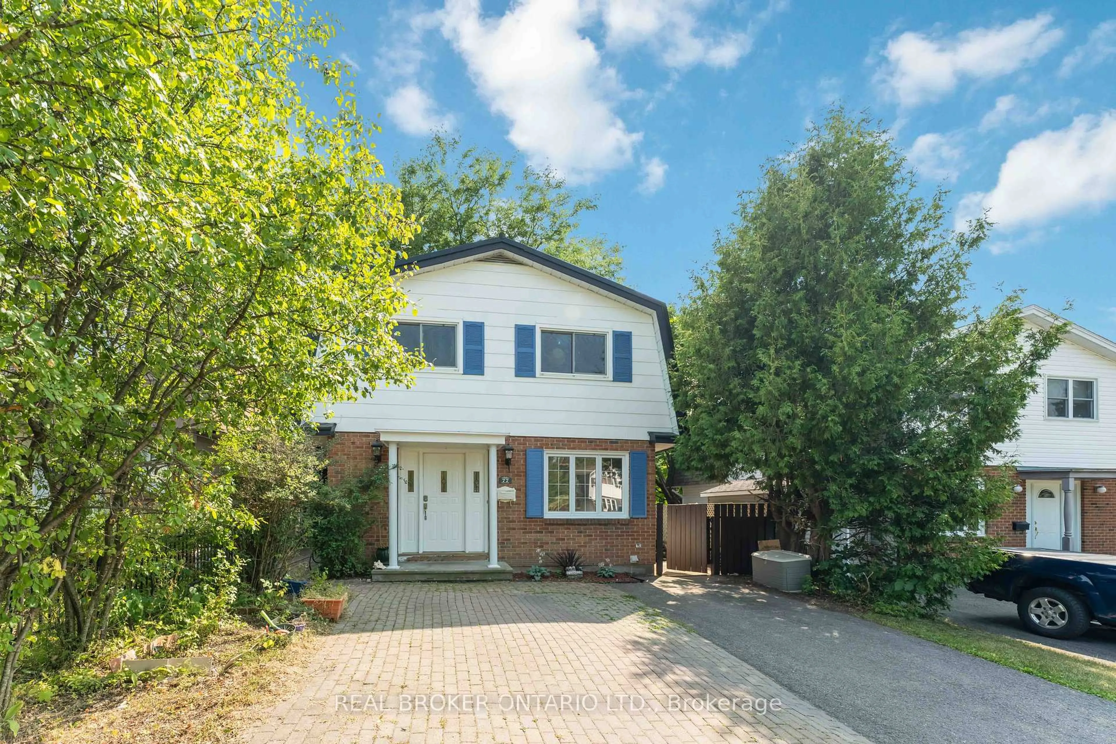 A pic from outside/outdoor area/front of a property/back of a property/a pic from drone, street for 77 Priam Way, Ottawa Ontario K2H 8S7