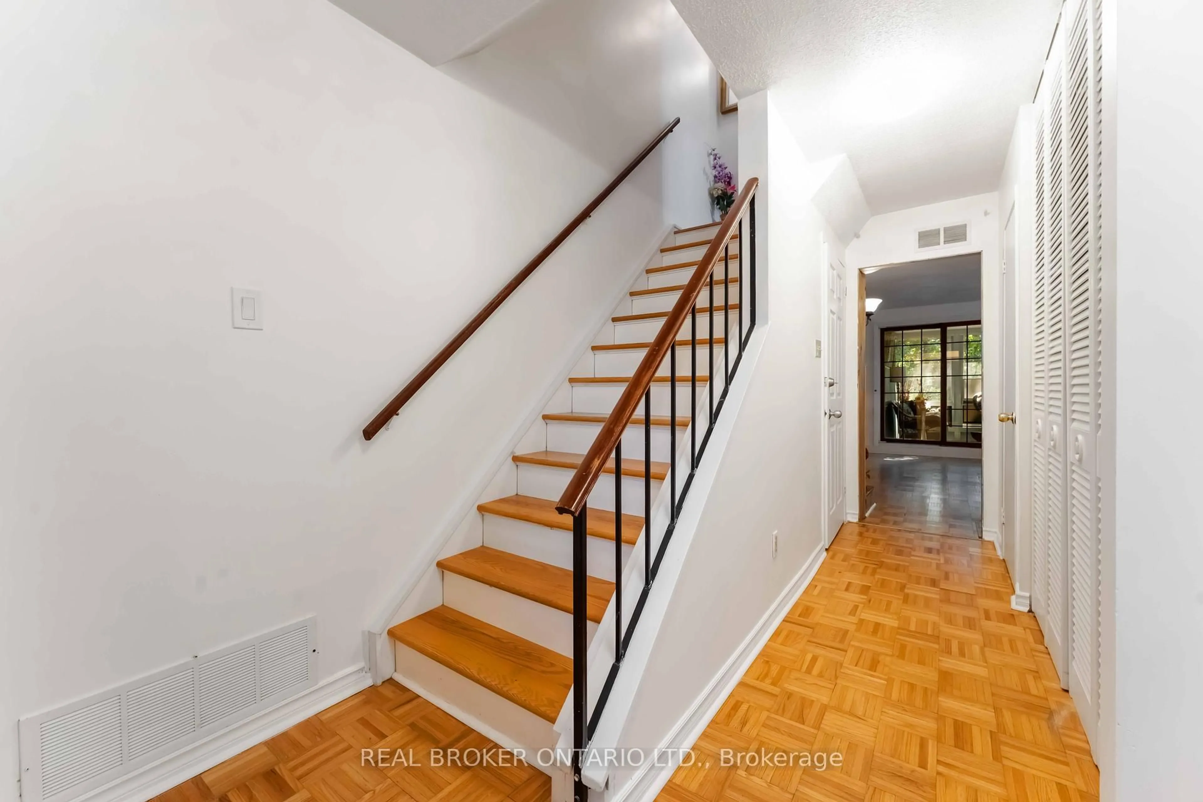 Stairs for 77 Priam Way, Ottawa Ontario K2H 8S7