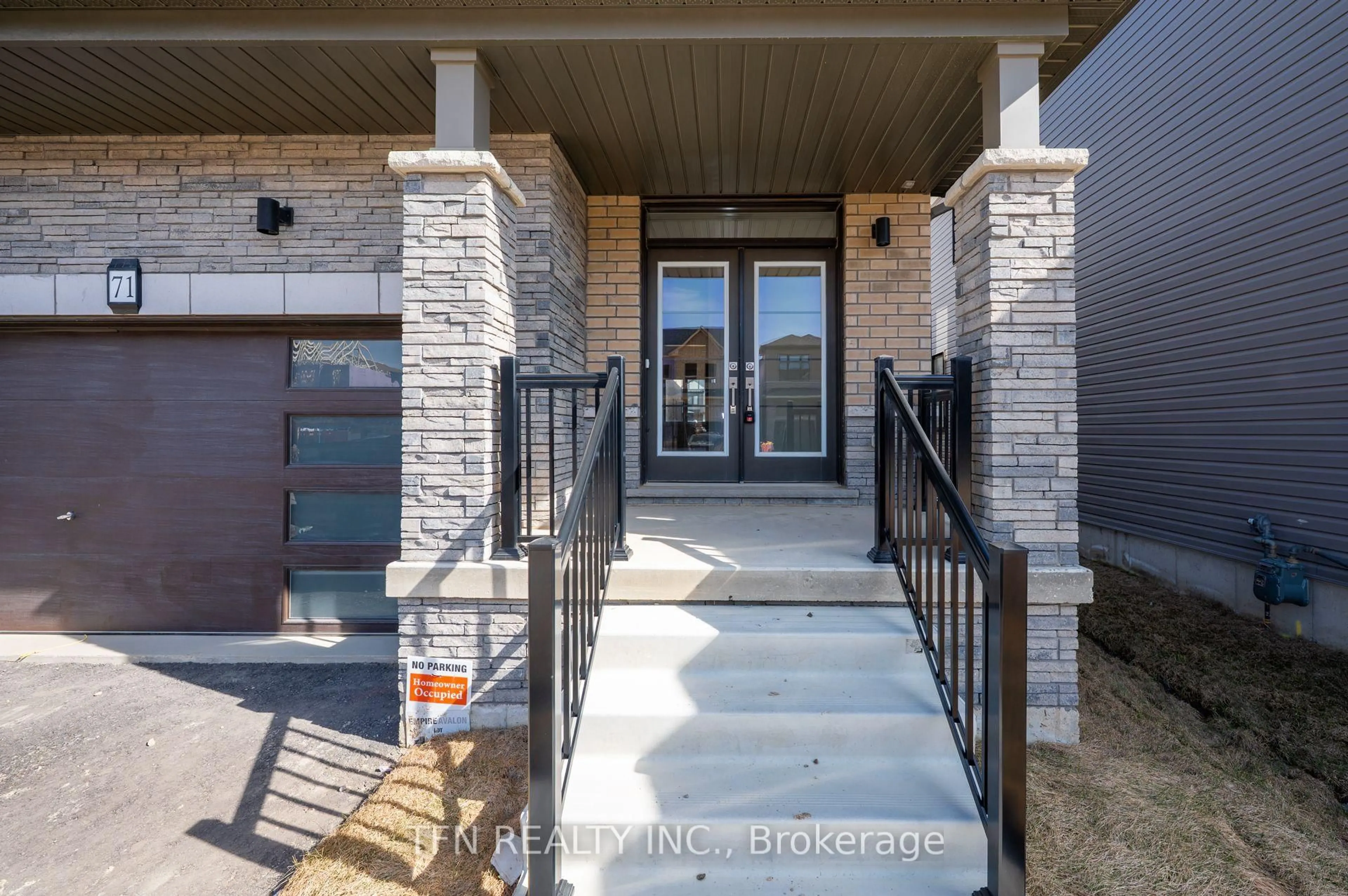 Unknown for 71 Wintergreen Cres, Haldimand Ontario N3W 0H8
