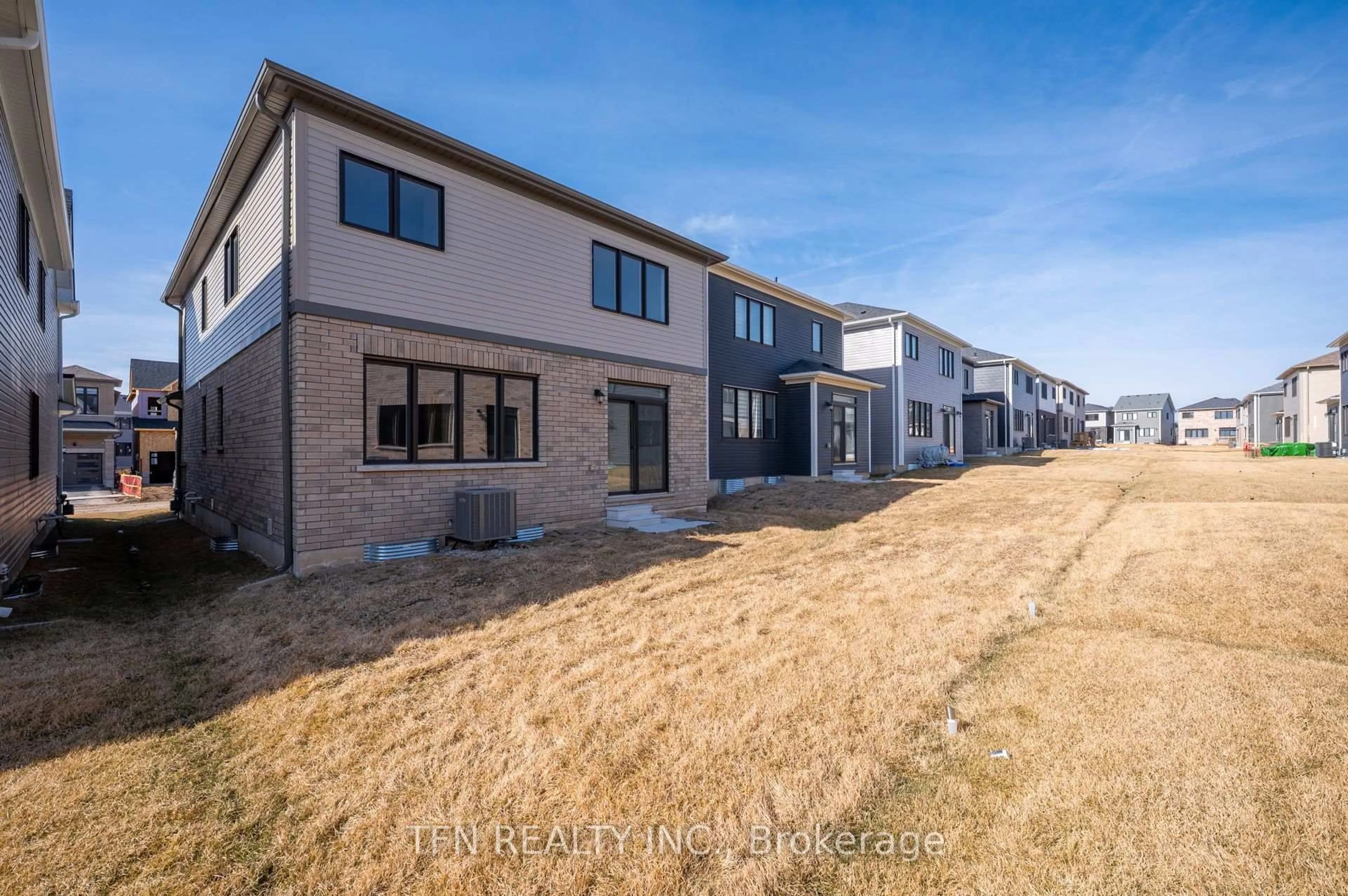 Unknown for 71 Wintergreen Cres, Haldimand Ontario N3W 0H8