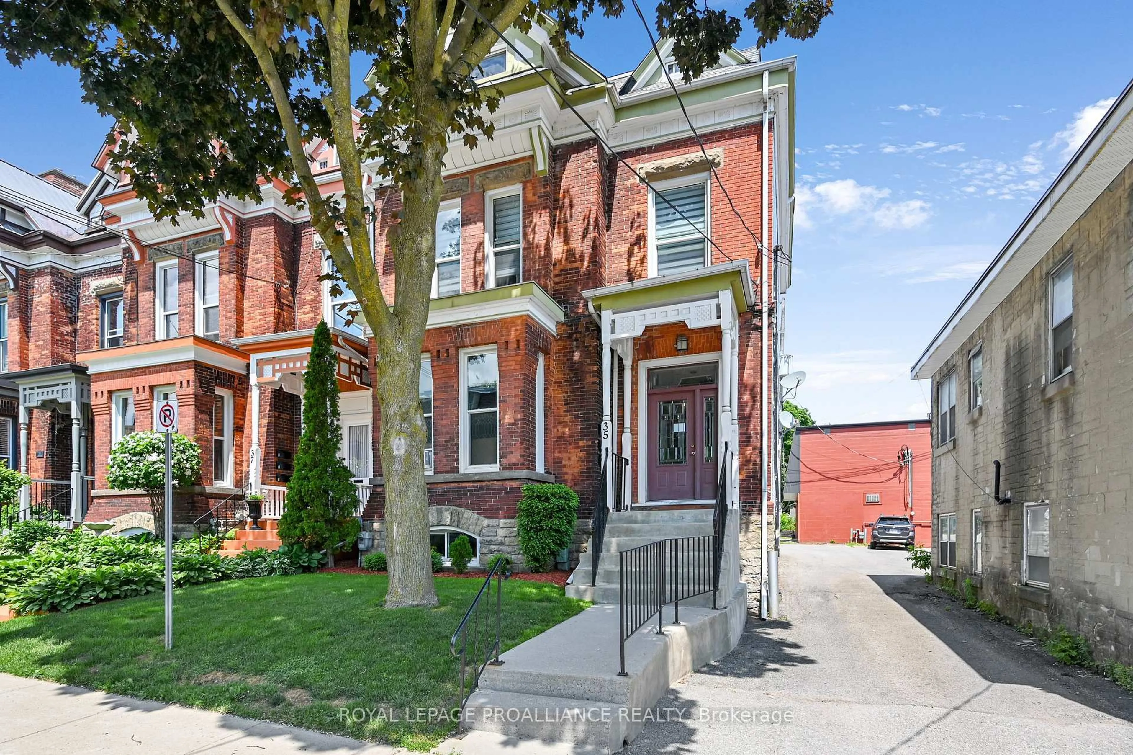 Home with brick exterior material, street for 35 Bethune St, Brockville Ontario K6V 2C9
