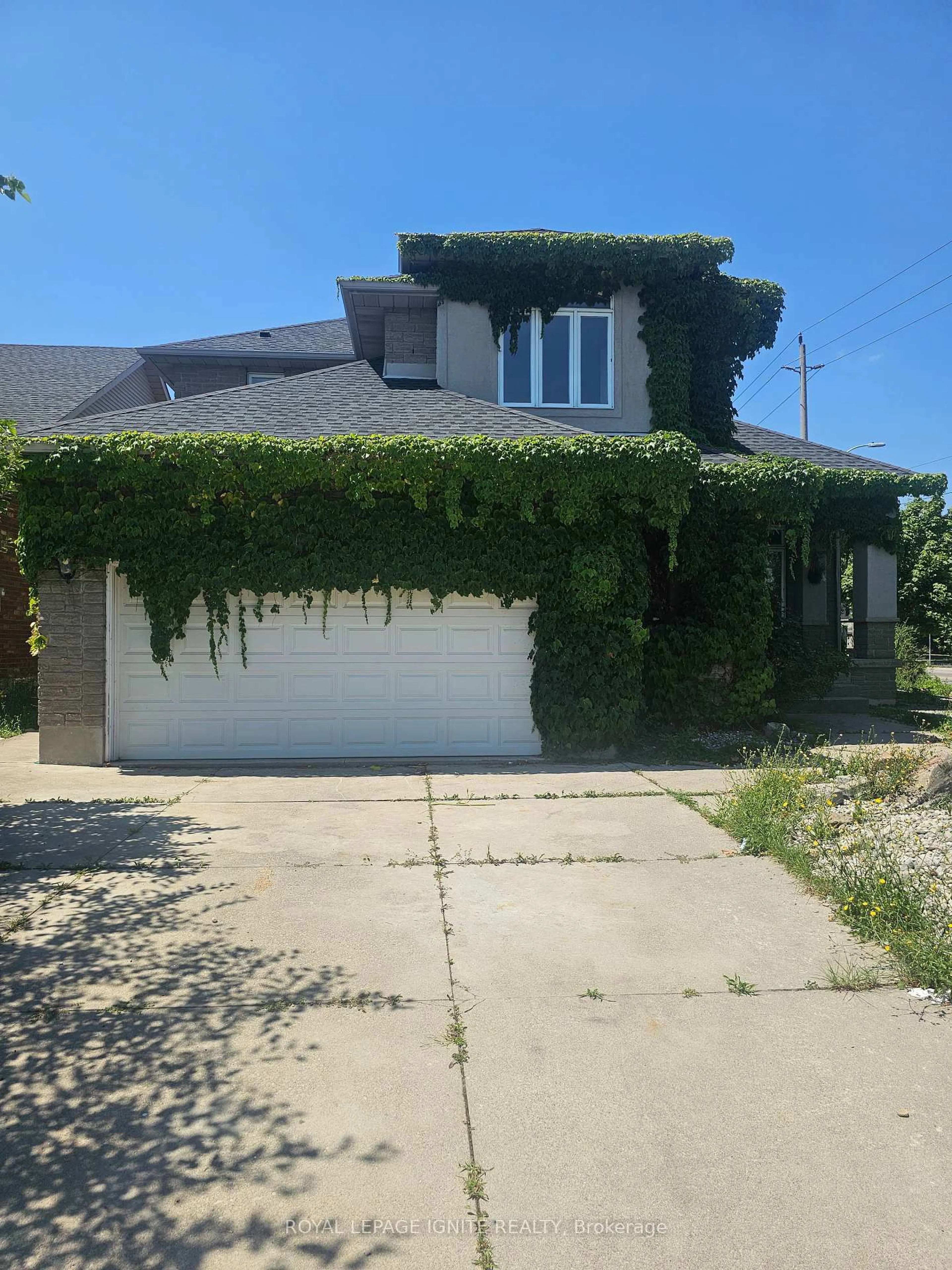 Unknown for 79 Gatestone Dr, Hamilton Ontario L8J 3T7
