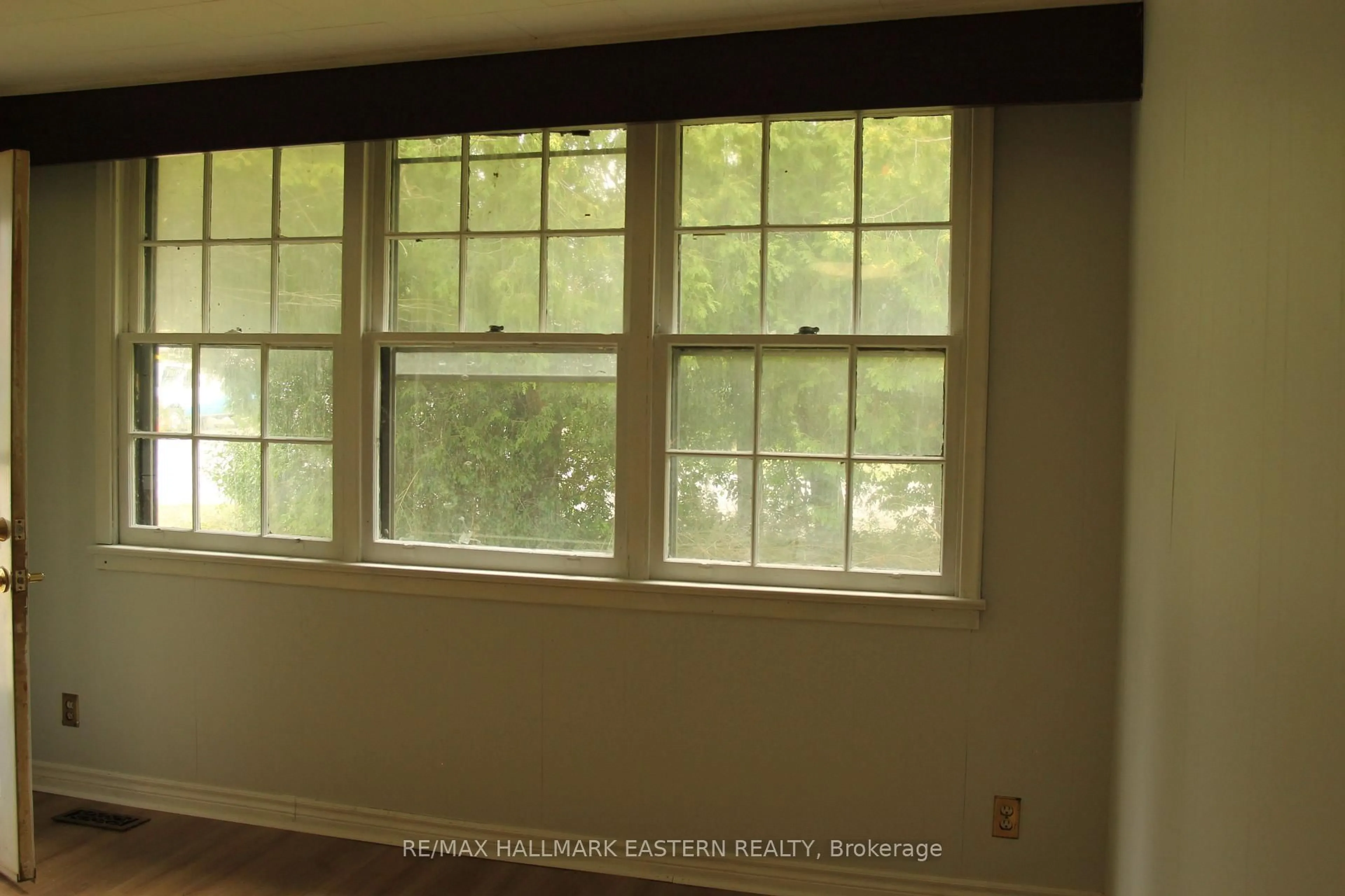 A pic of a room for 384 King St, Cobourg Ontario K9A 2N7