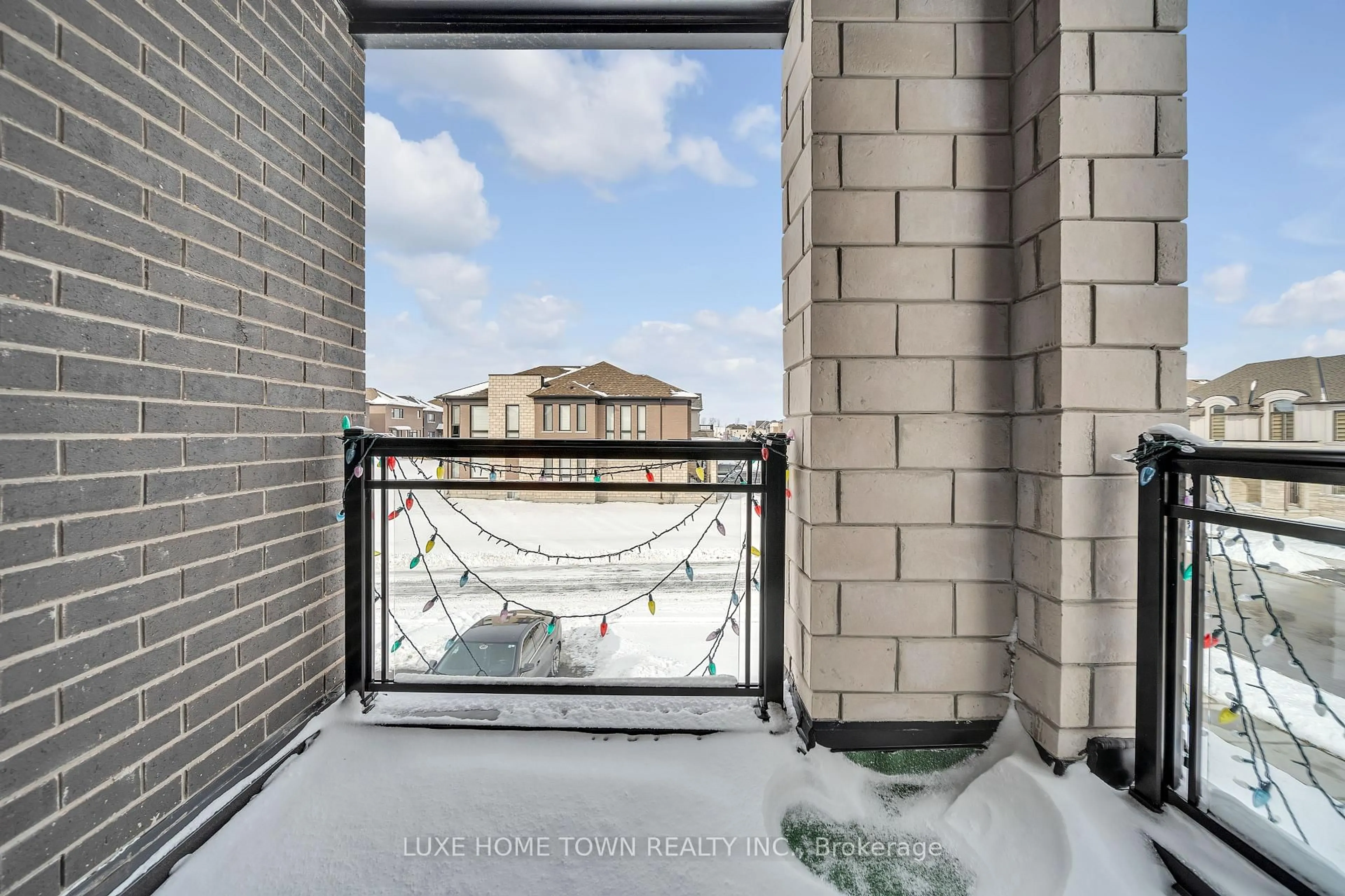 Balcony in the apartment, unknown for 101 Prince Charles Cres, Woodstock Ontario N4T 0N1
