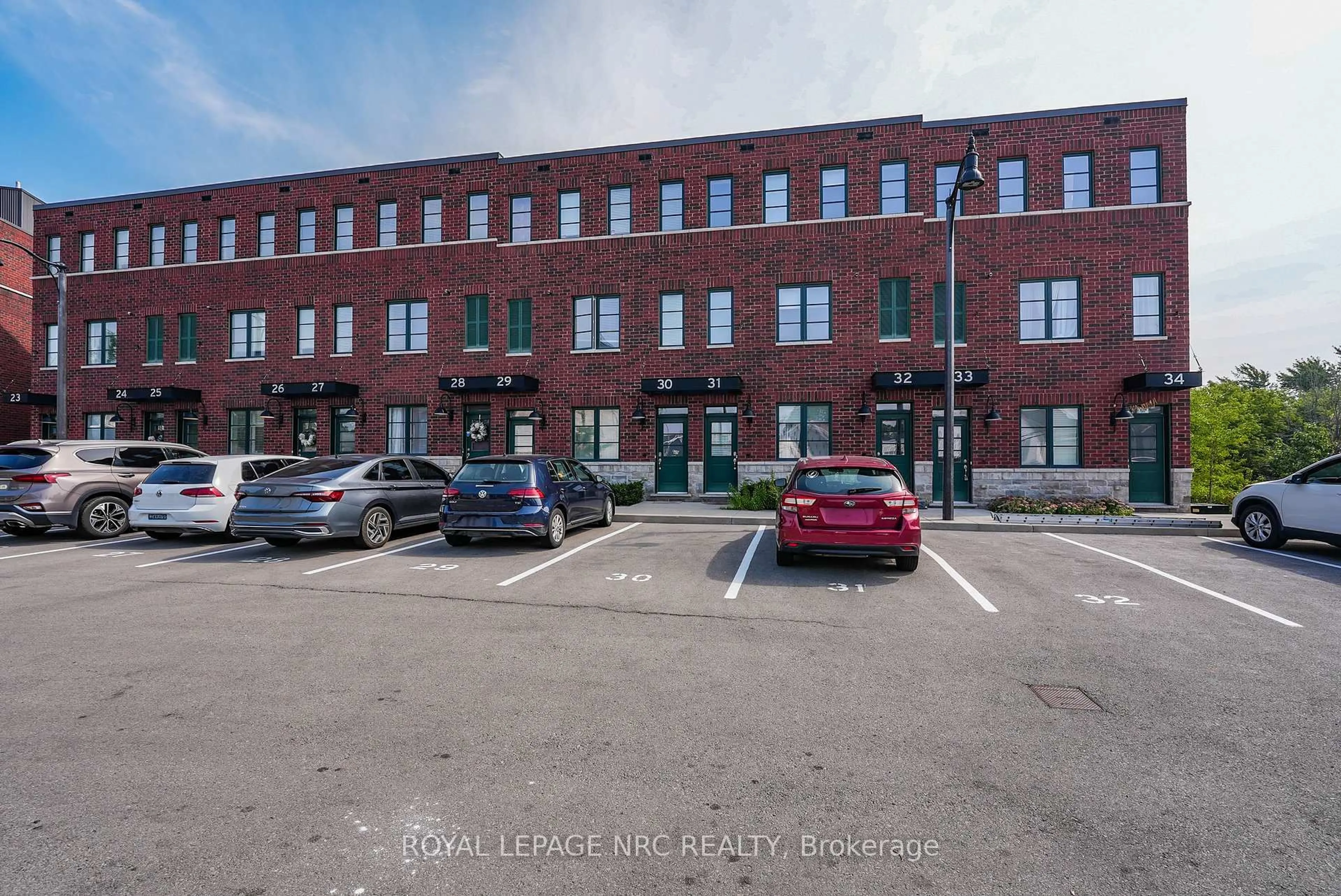 A pic from outside/outdoor area/front of a property/back of a property/a pic from drone, building for 290 Barton St #30, Hamilton Ontario L8R 3P3