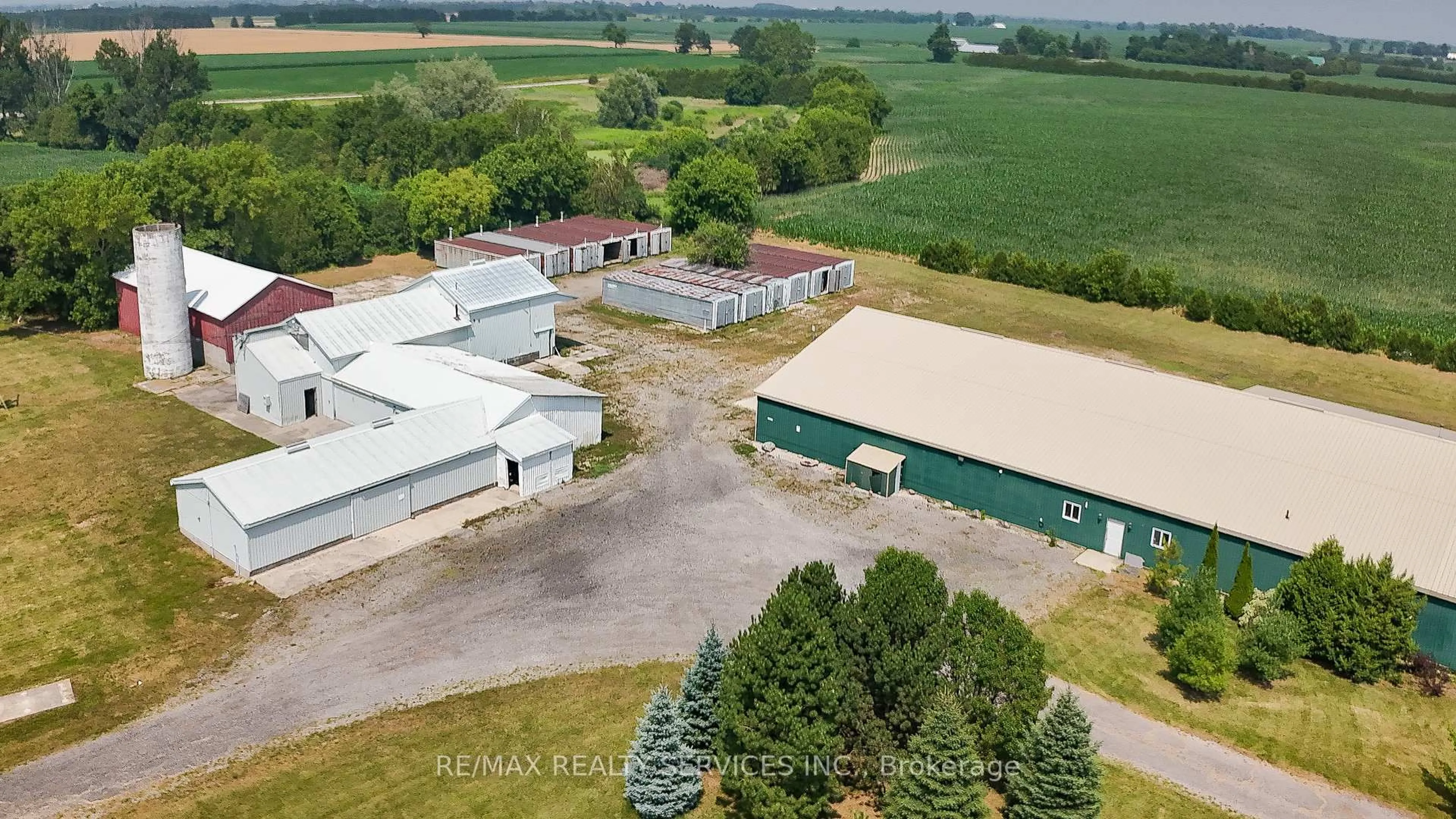 A pic from outside/outdoor area/front of a property/back of a property/a pic from drone, building for 214&218 Maple Ave, Brant Ontario N0E 1A0