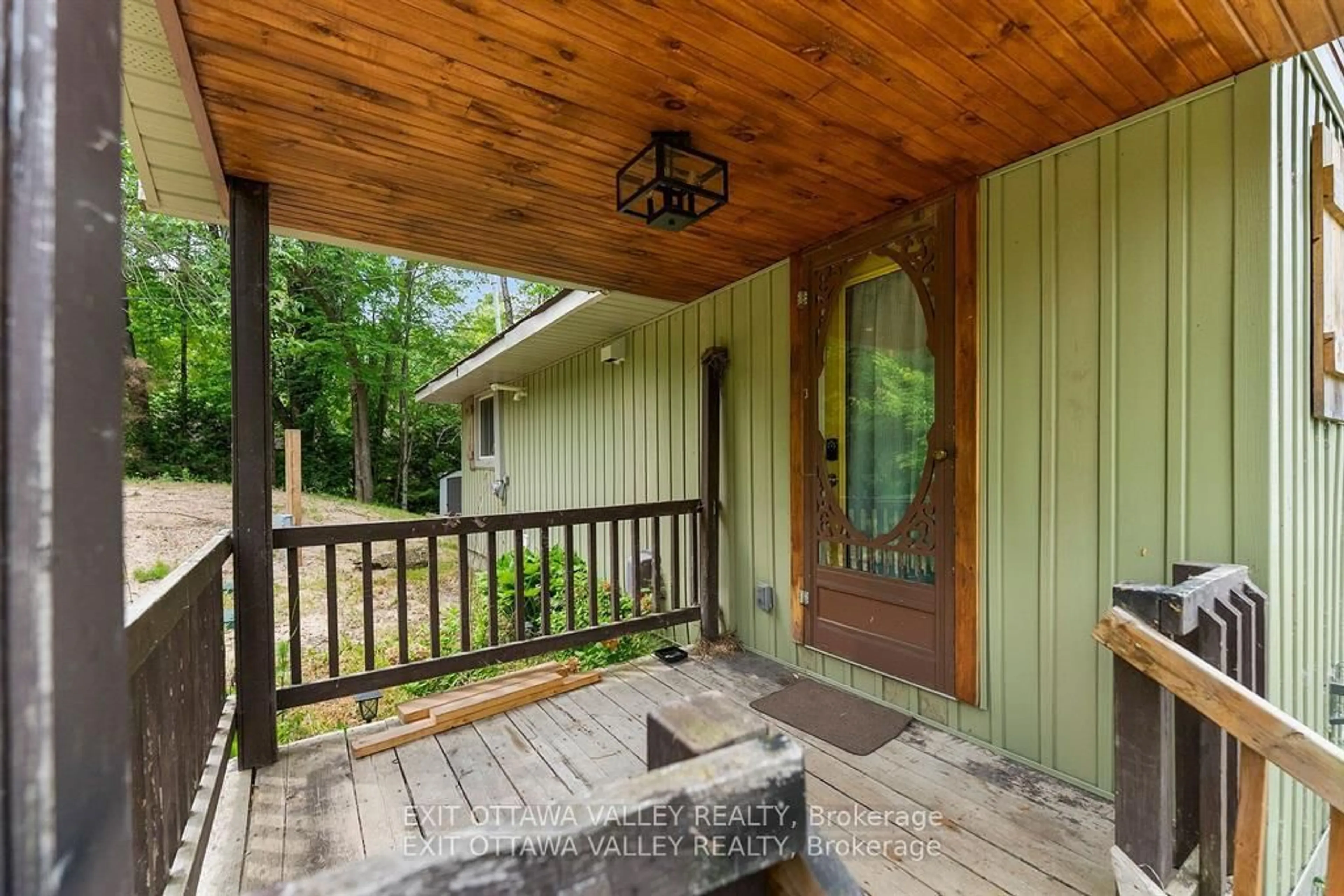 Patio, unknown for 303 Gervais Rd, Westmeath Ontario K0J 2L0