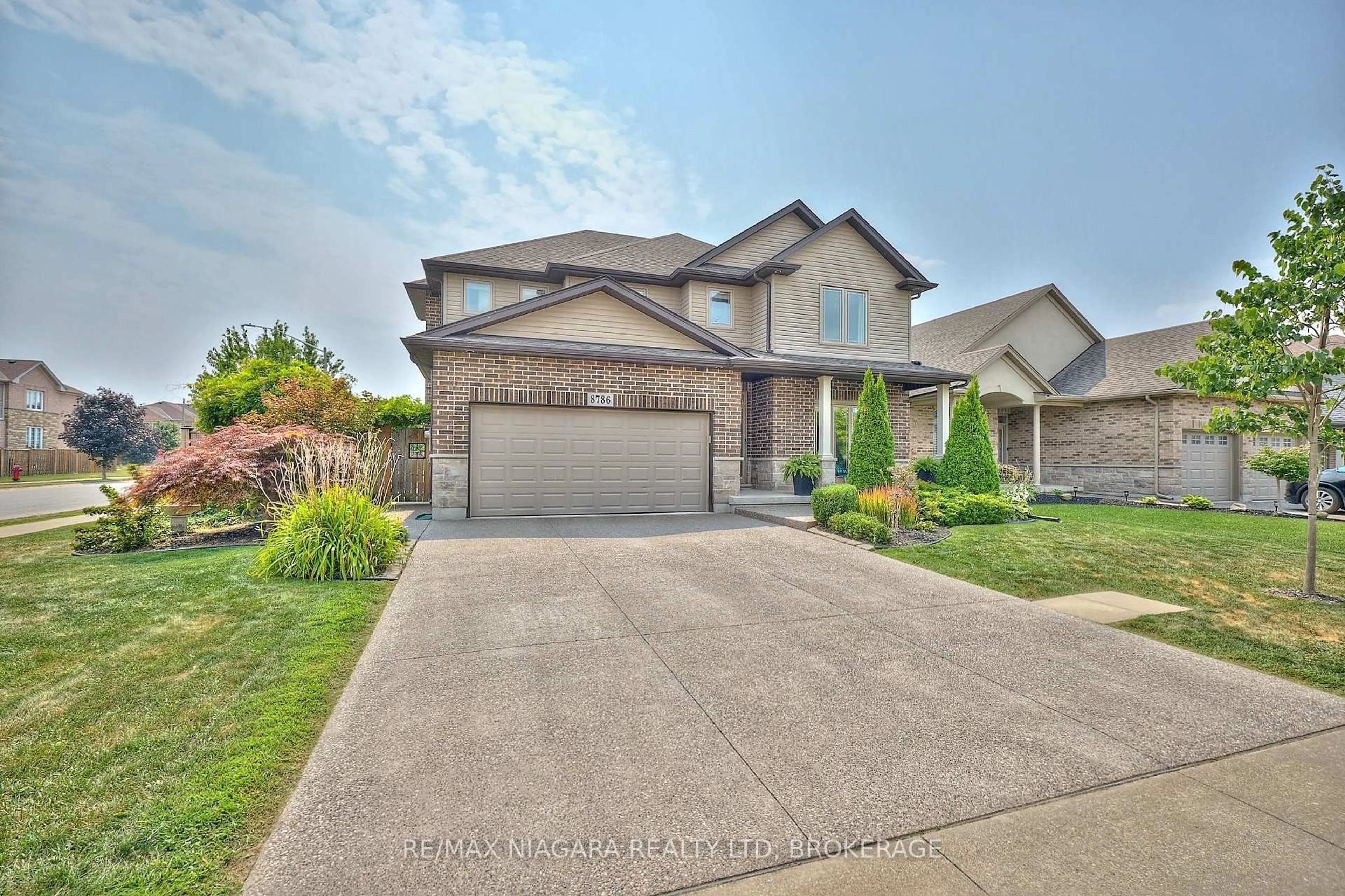 Home with brick exterior material, street for 8786 Angie Dr, Niagara Falls Ontario L2H 0H9