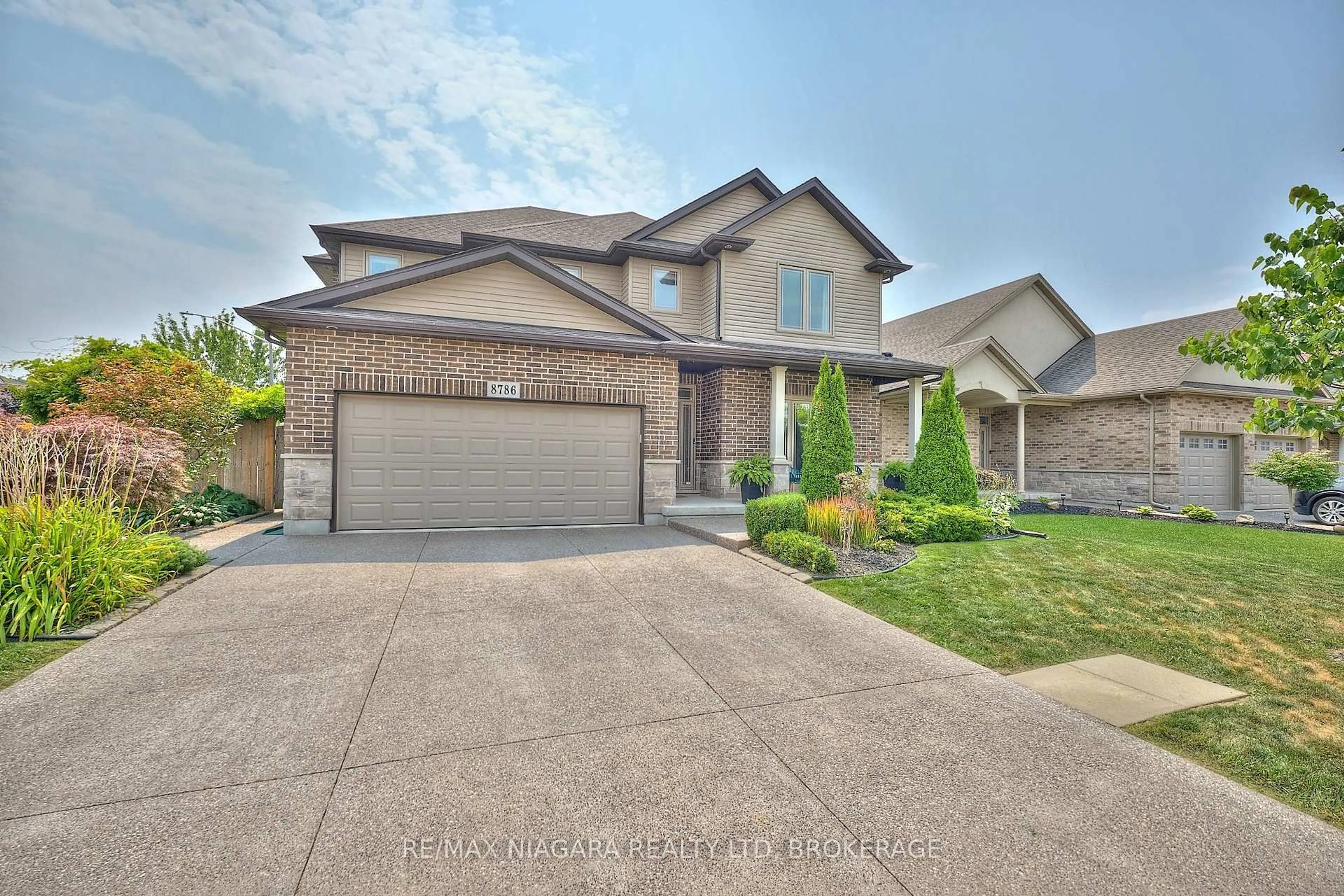 Home with brick exterior material, street for 8786 Angie Dr, Niagara Falls Ontario L2H 0H9