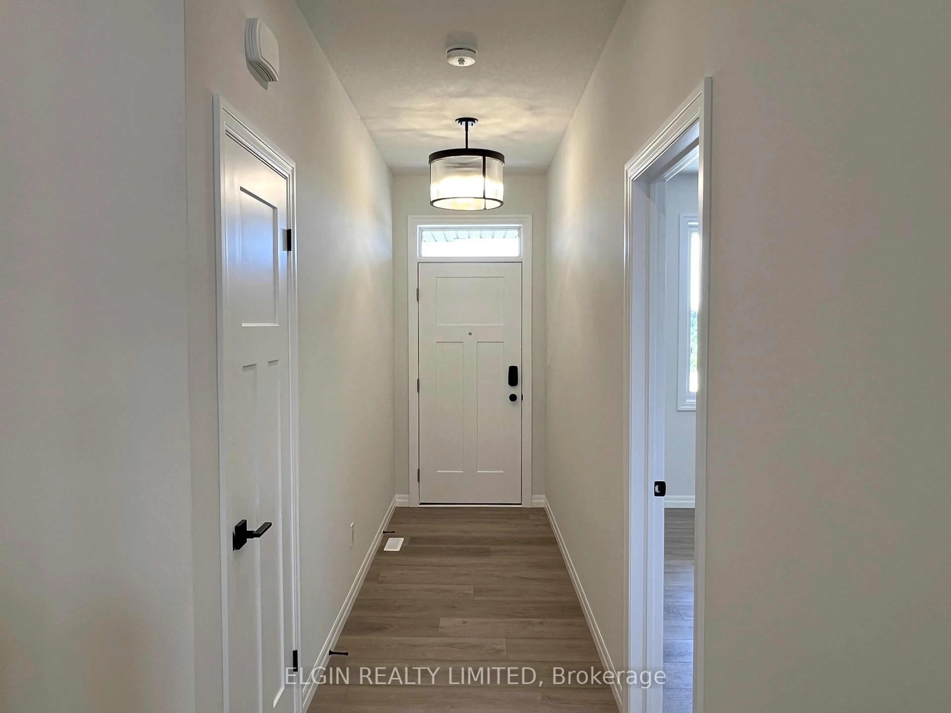 Indoor entryway for 47 Hemlock Cres, Aylmer Ontario N5H 0C1