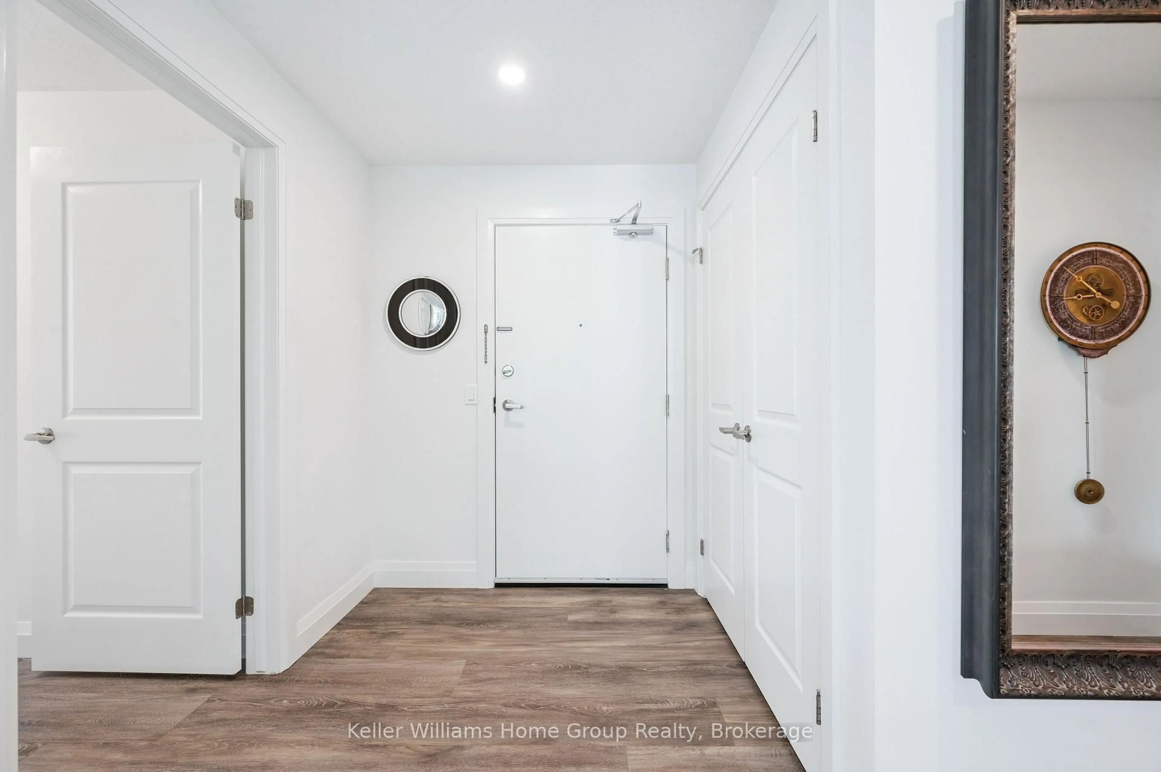 Indoor entryway for 99A Farley Rd #102, Centre Wellington Ontario N1M 0J9