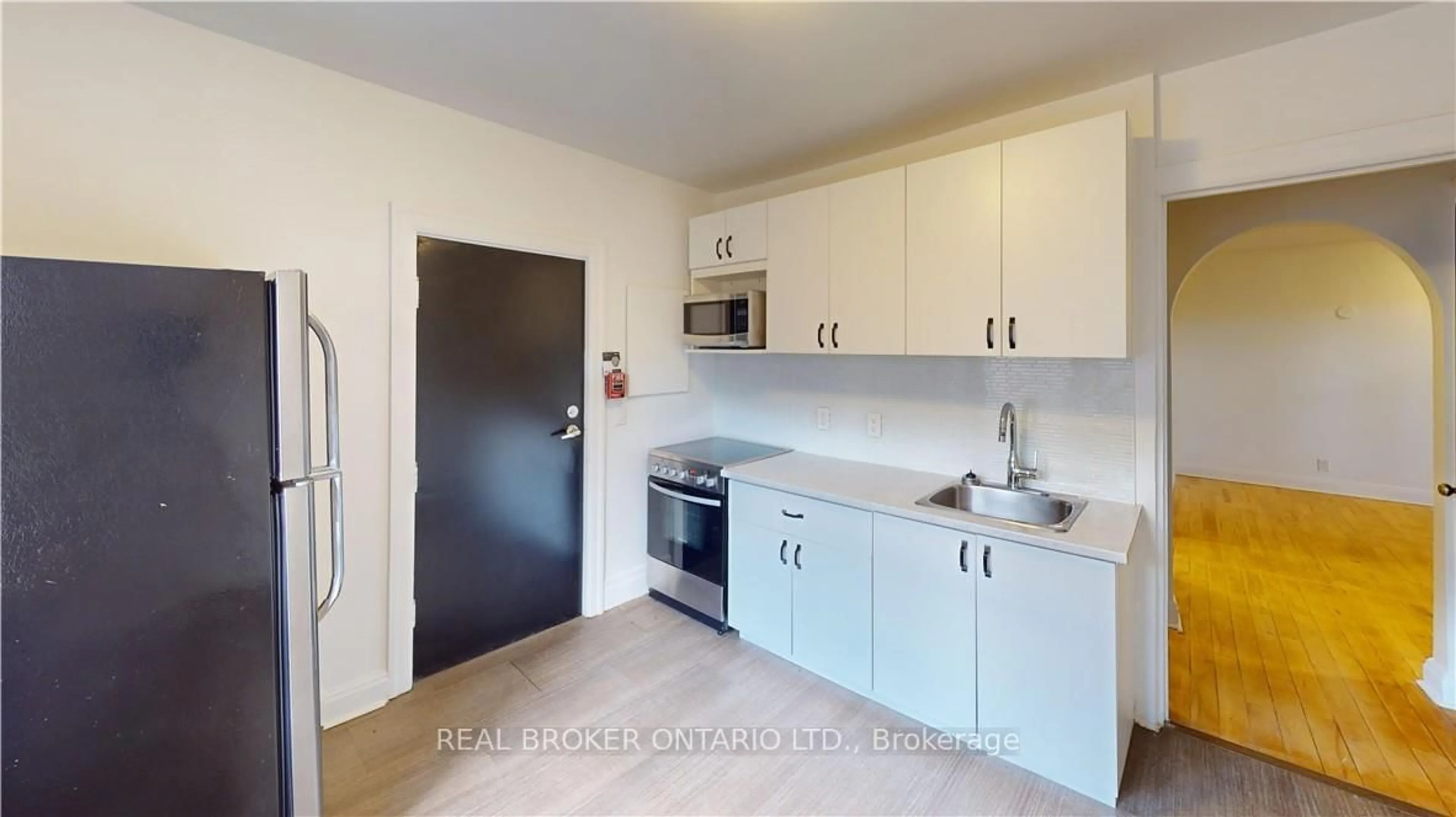 Standard kitchen, unknown for 112 Margaret Ave, Kitchener Ontario N2H 4H6