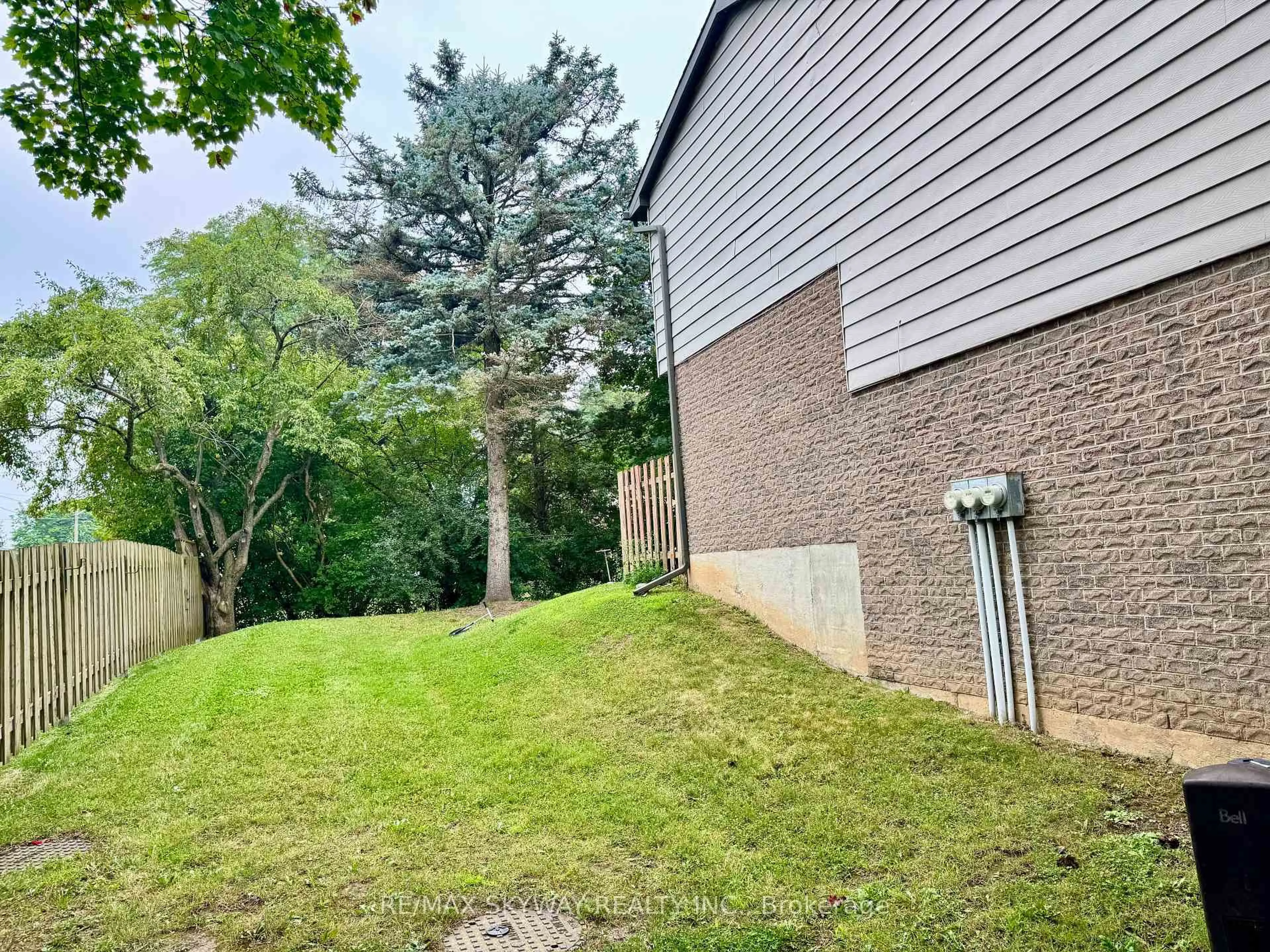 A pic from outside/outdoor area/front of a property/back of a property/a pic from drone, unknown for 294 Fergus Ave #1, Kitchener Ontario N2A 2H5