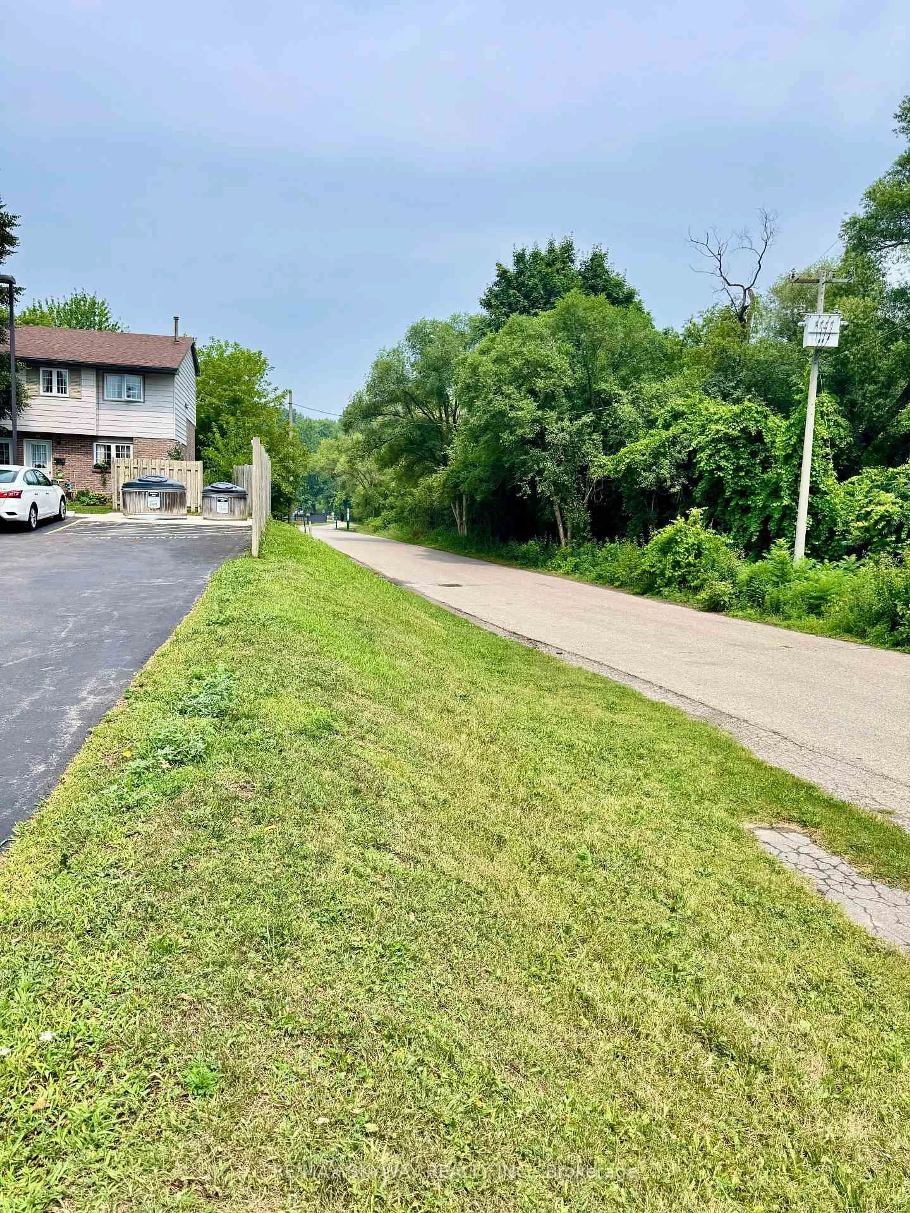 A pic from outside/outdoor area/front of a property/back of a property/a pic from drone, street for 294 Fergus Ave #1, Kitchener Ontario N2A 2H5