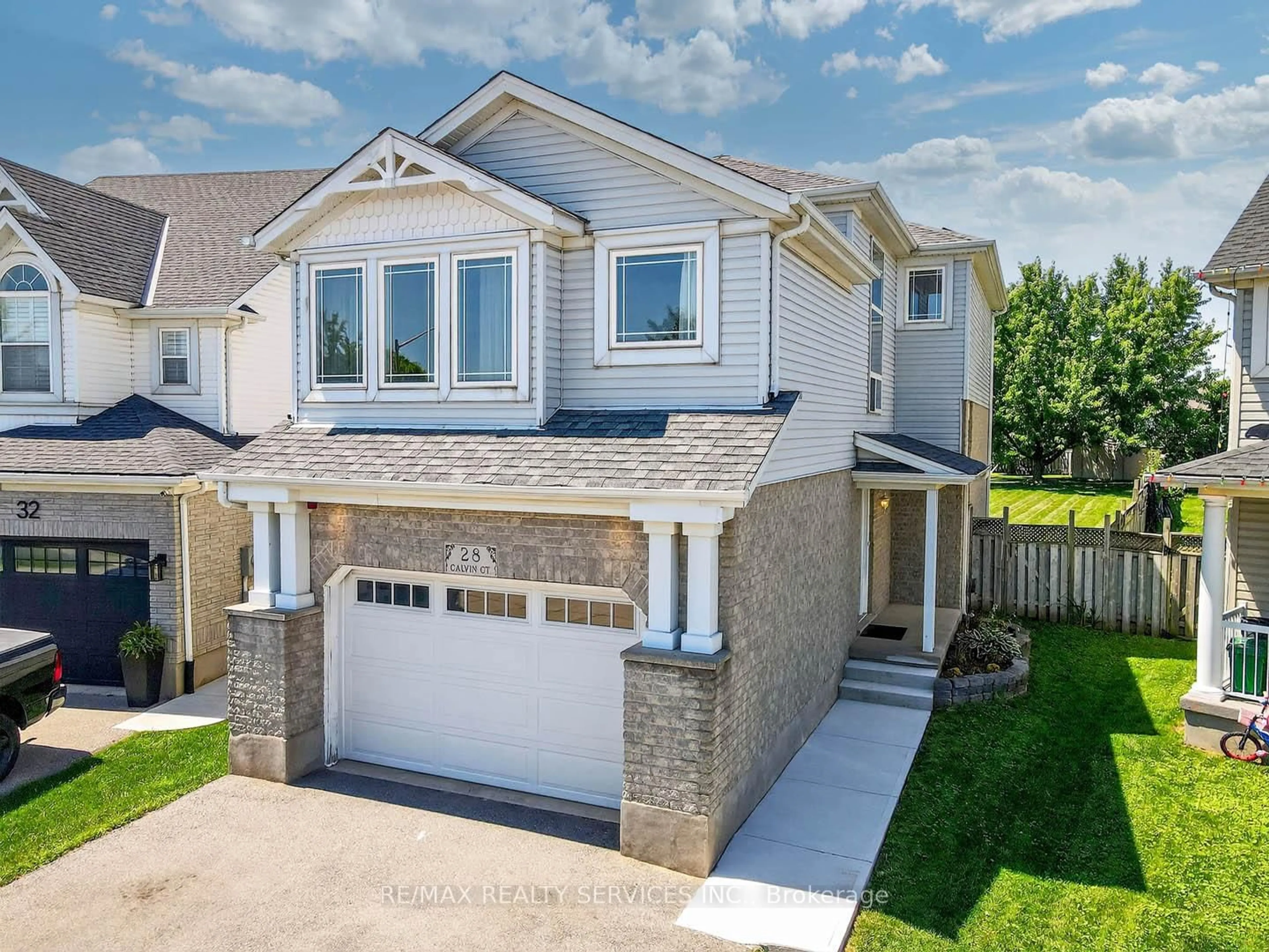 Unknown for 28 Calvin Crt, Cambridge Ontario N3C 4J5
