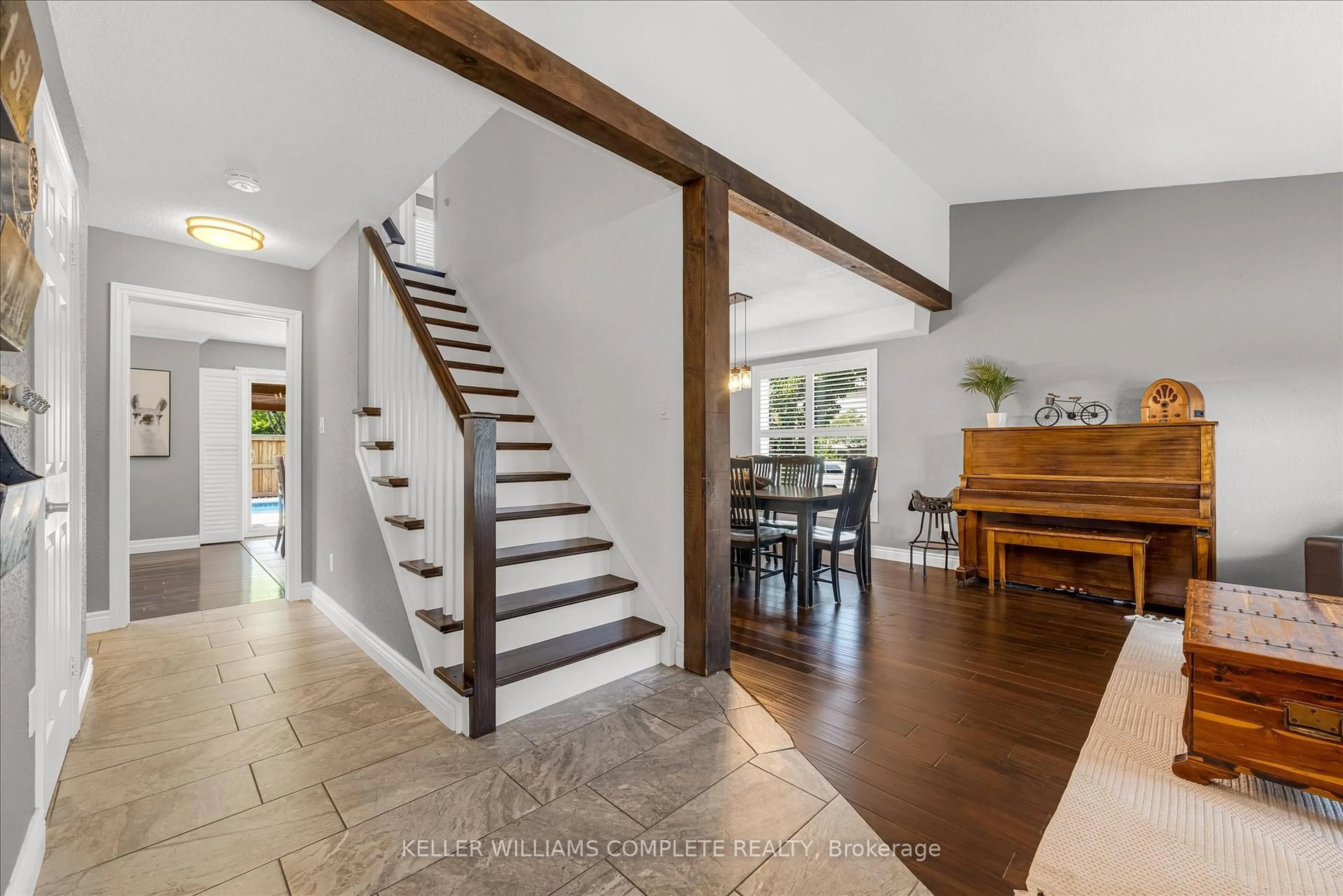 Unknown for 456 Acadia Dr, Hamilton Ontario L8W 3A4