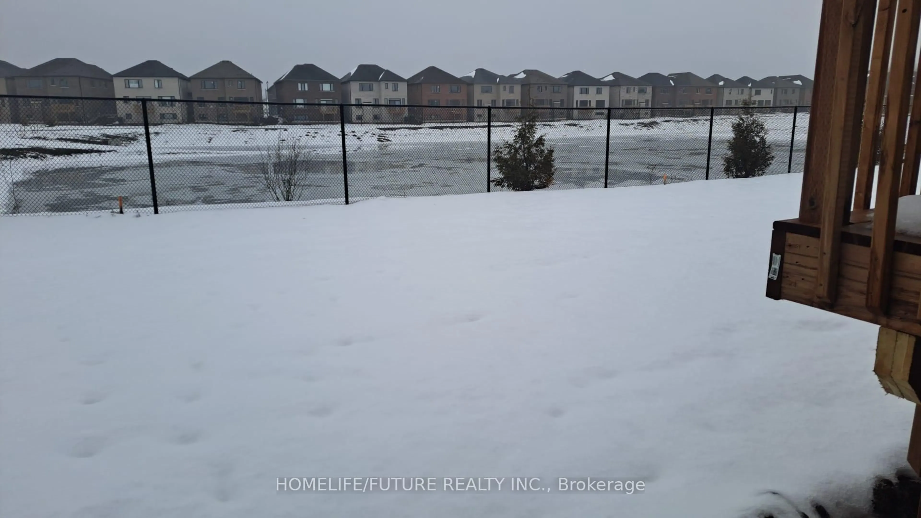 Blurry image for 45 Walters St, Kawartha Lakes Ontario K9V 0S2