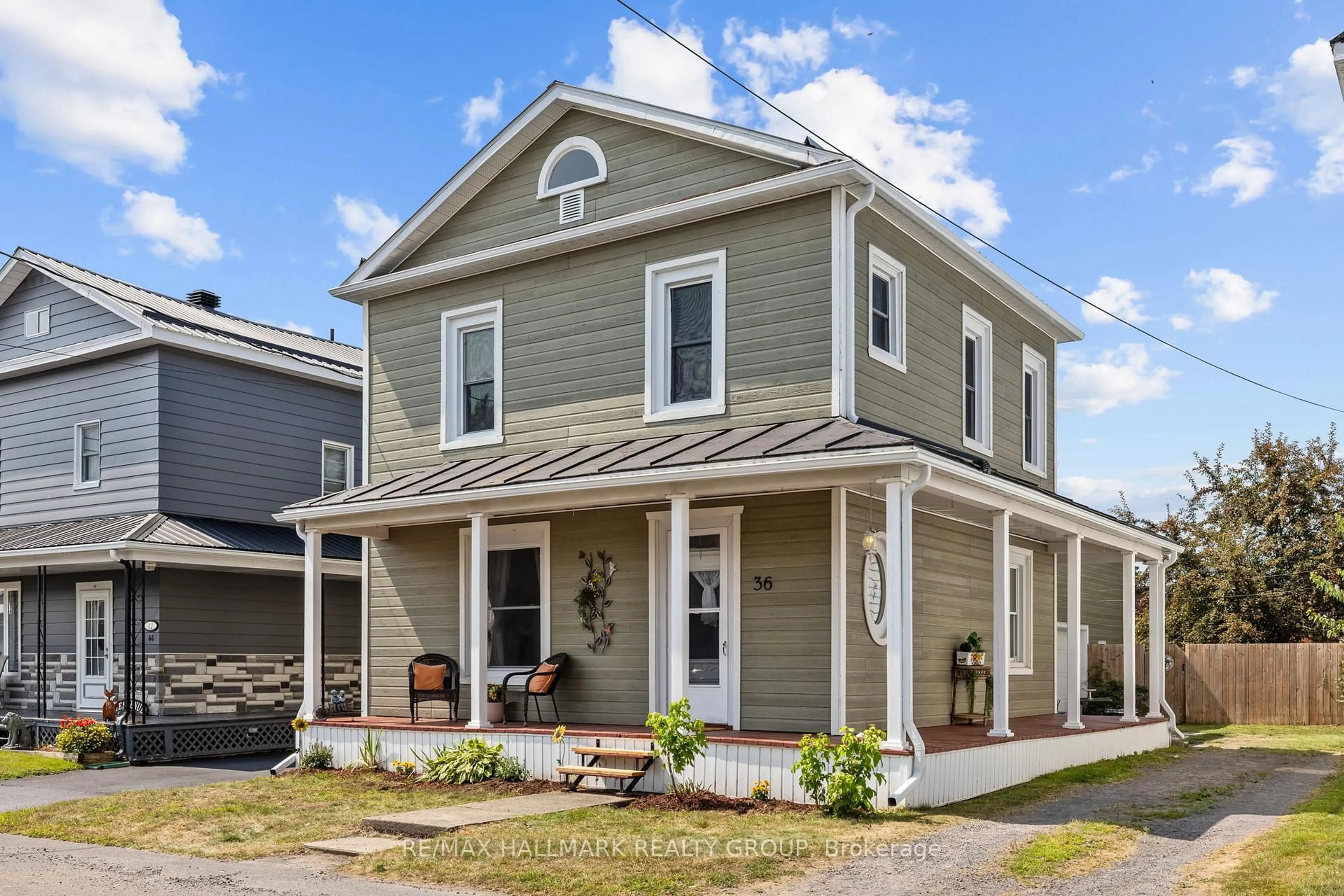 Home with vinyl exterior material, street for 36 Du Moulin St, Alfred and Plantagenet Ontario K0B 1A0