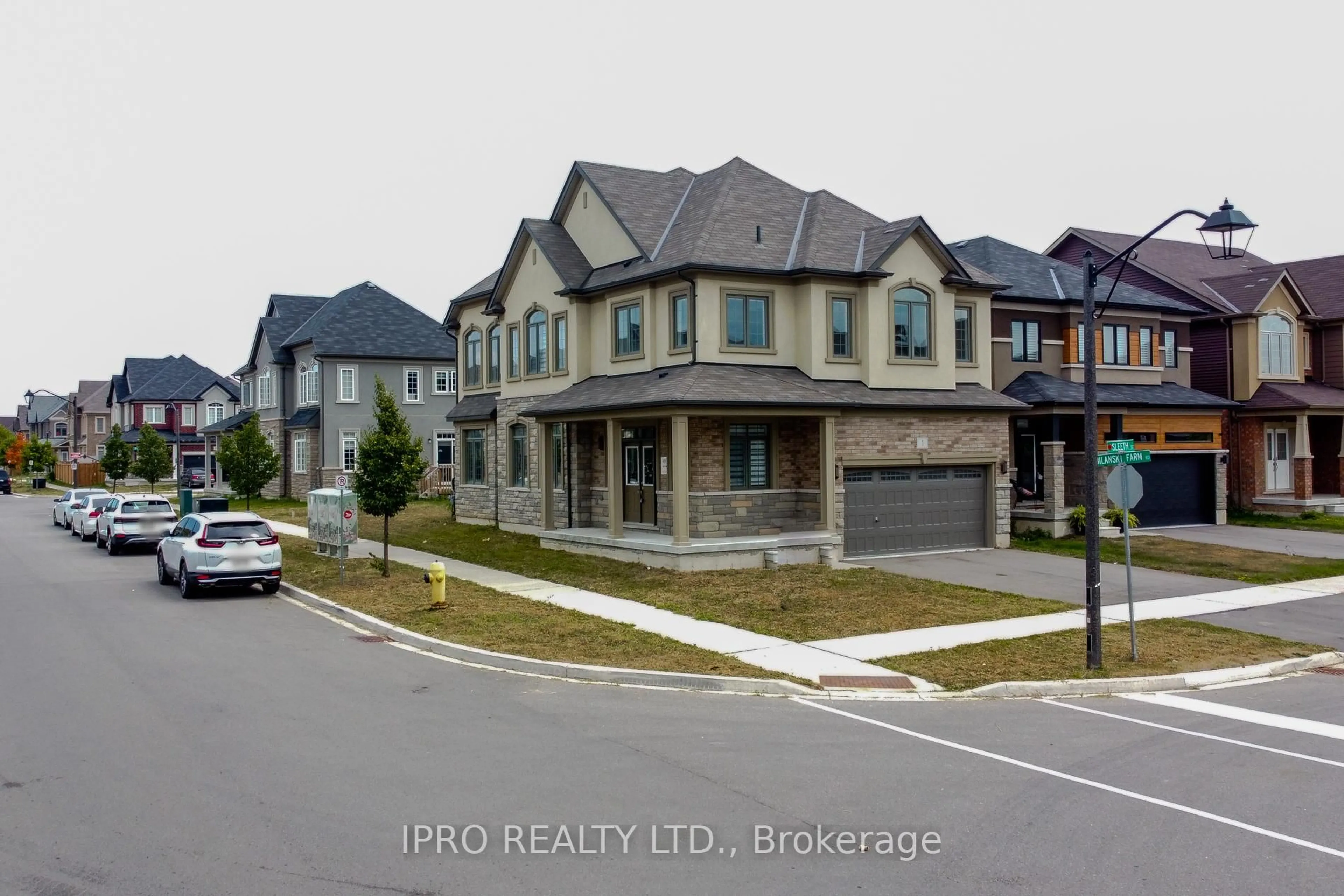 A pic from outside/outdoor area/front of a property/back of a property/a pic from drone, street for 1 Sleeth St, Brantford Ontario N3S 0J7