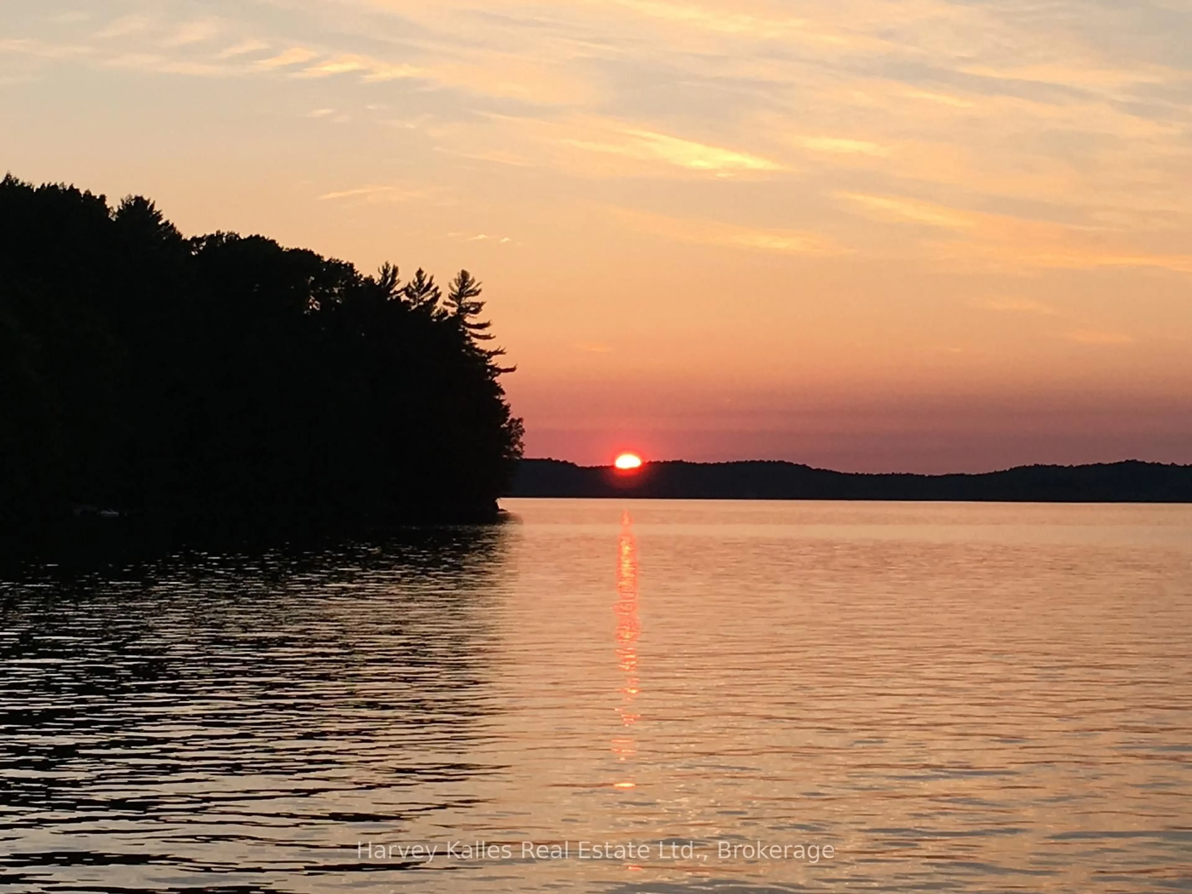 Blurry image for 25 Clifton Island, Muskoka Lakes Ontario P0B 1M0
