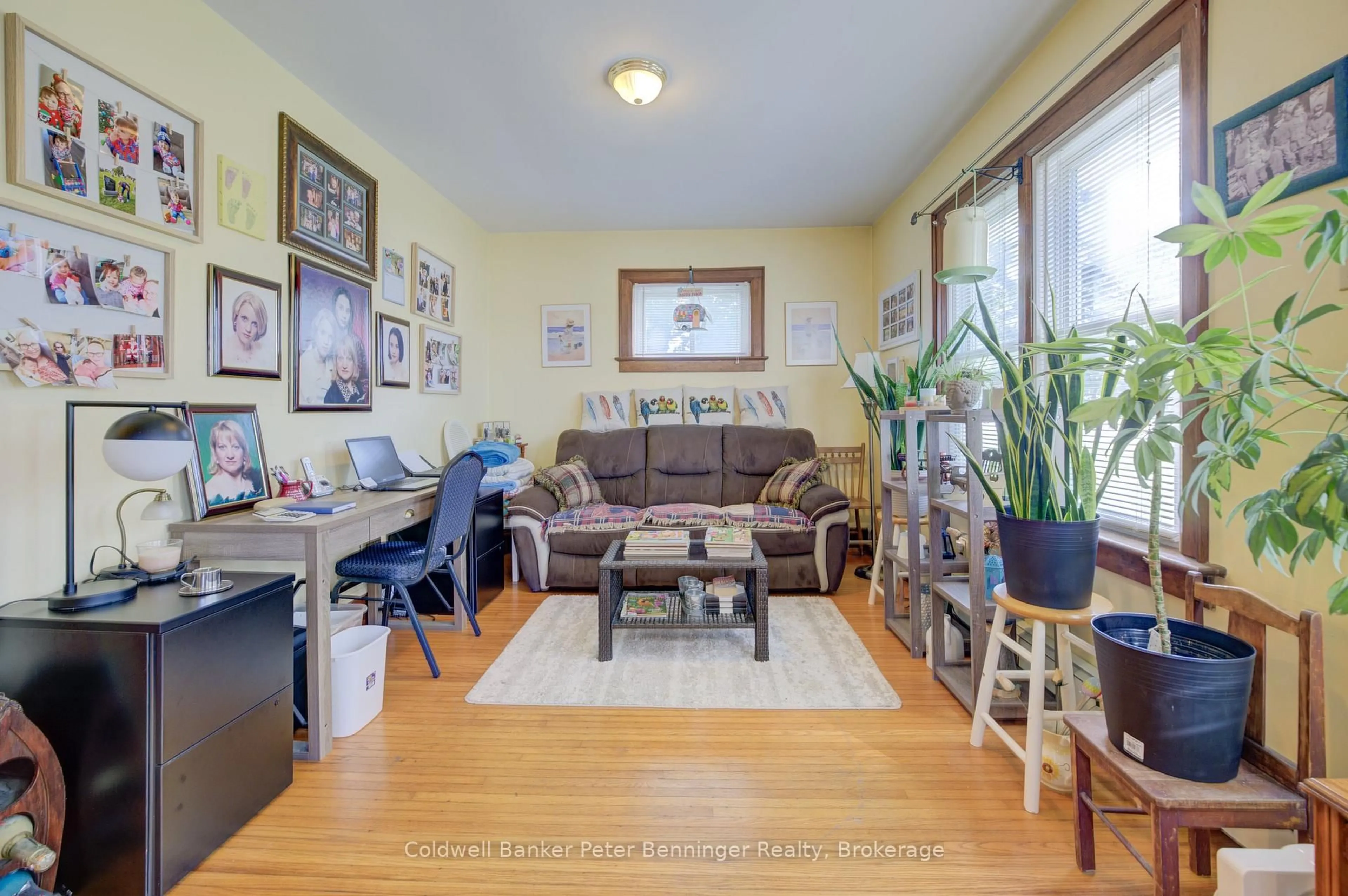 Living room with furniture, unknown for 1081 Harriston Rd, Howick Ontario N0G 2X0