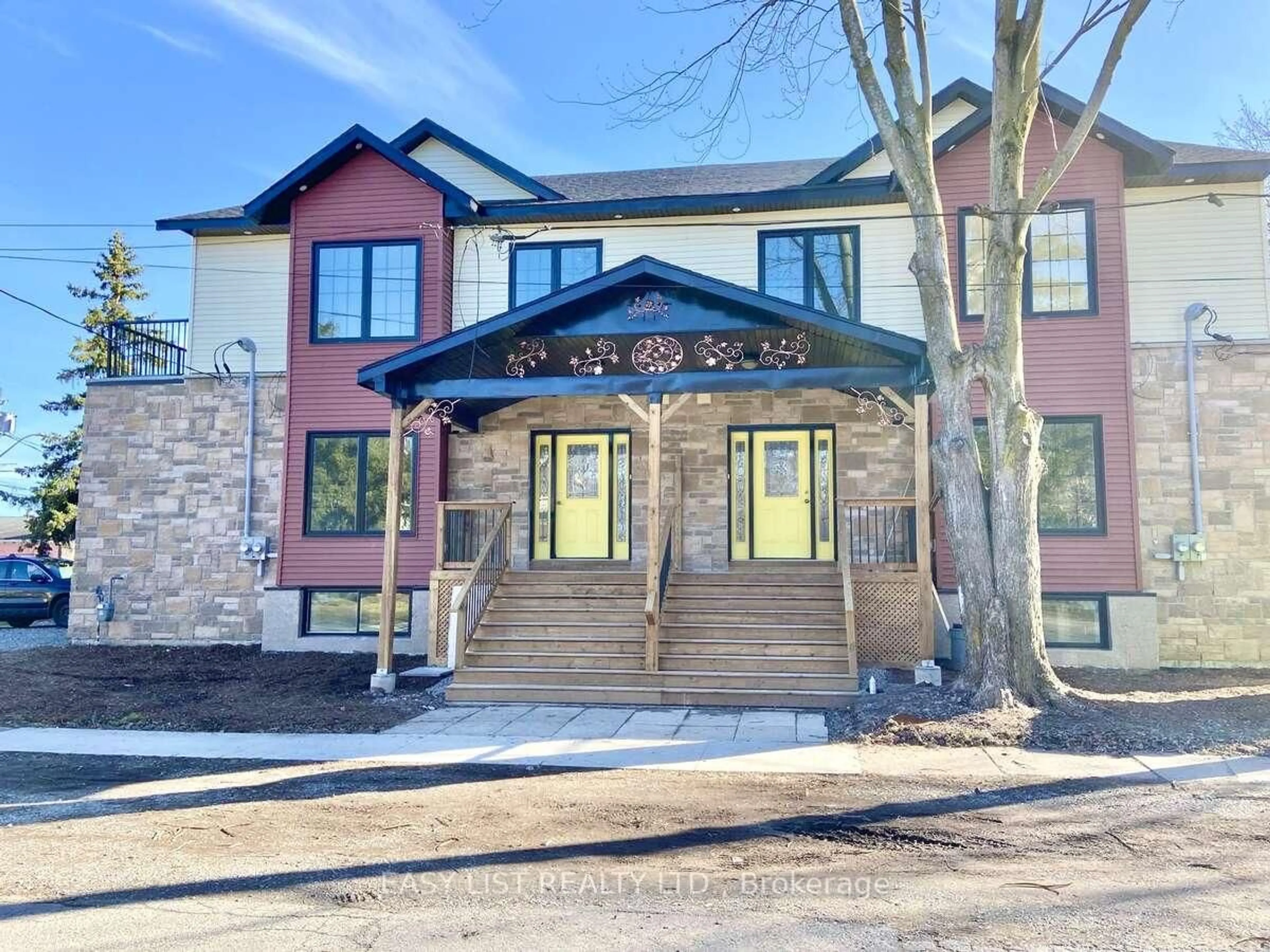 Home with brick exterior material, street for 664 King St, Port Colborne Ontario L3K 4H8