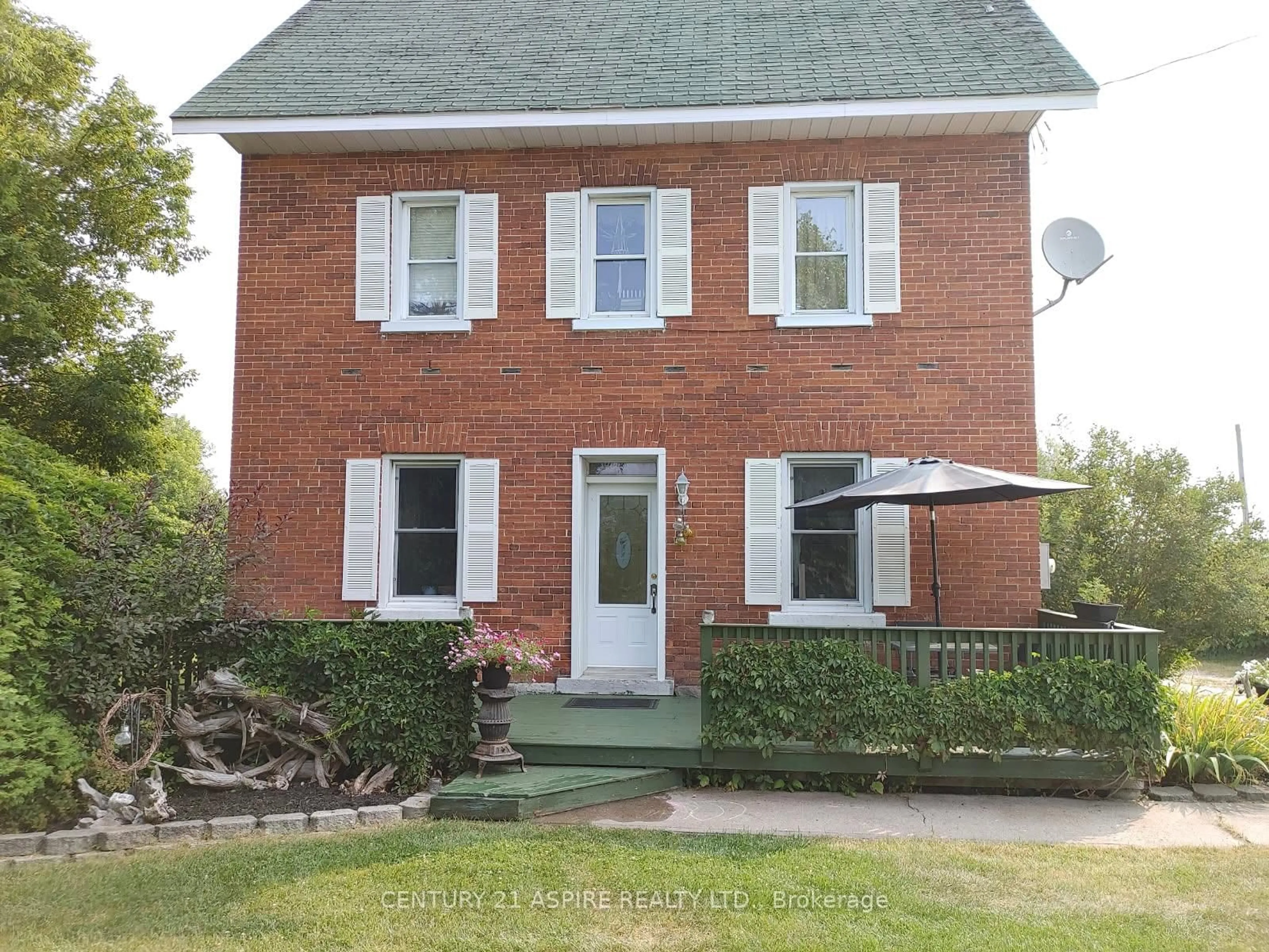 Home with brick exterior material, street for 3802 McLaughlin Rd, Pembroke Ontario K8A 6W3