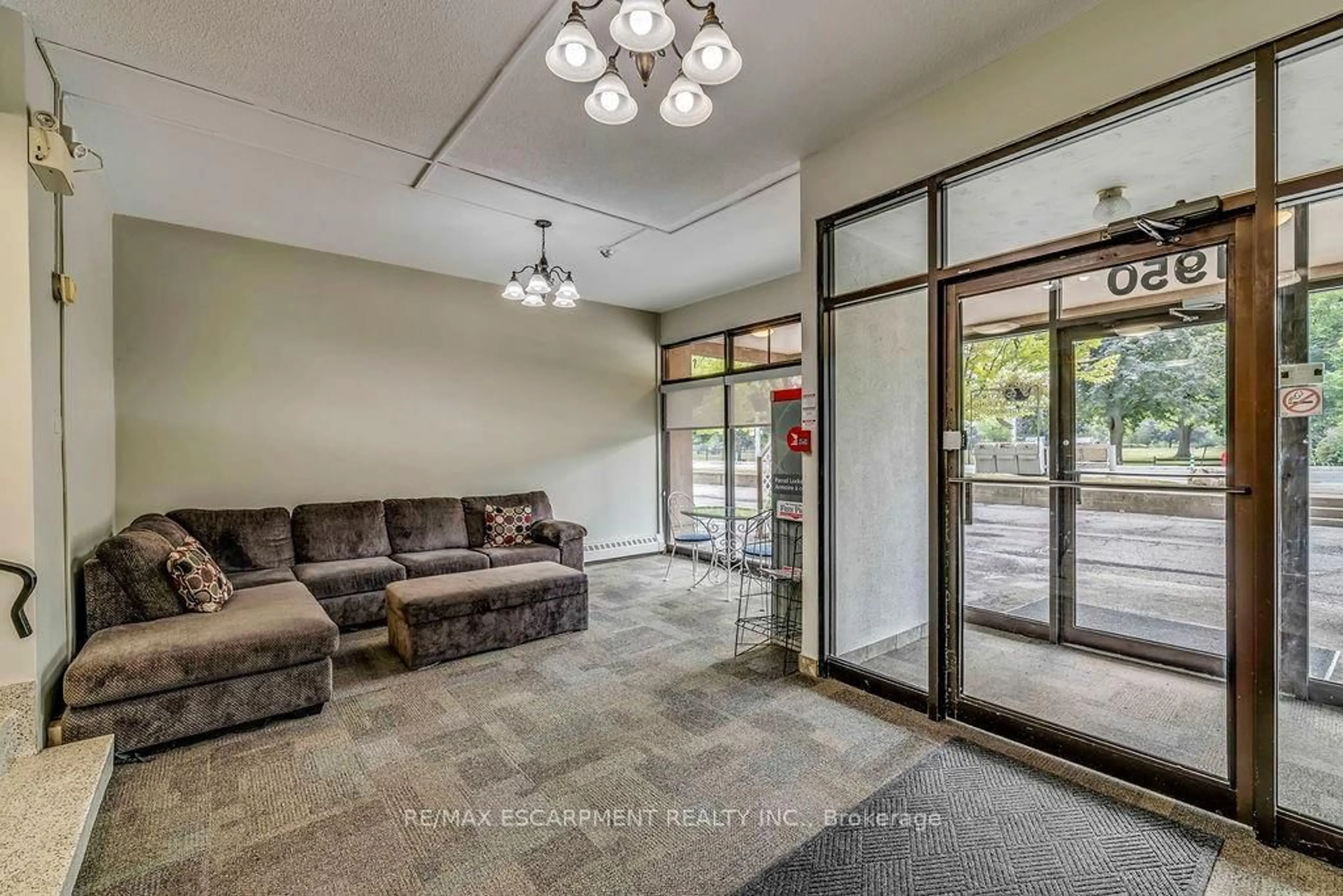 Lobby for 1950 Main St #202, Hamilton Ontario L8S 4M9