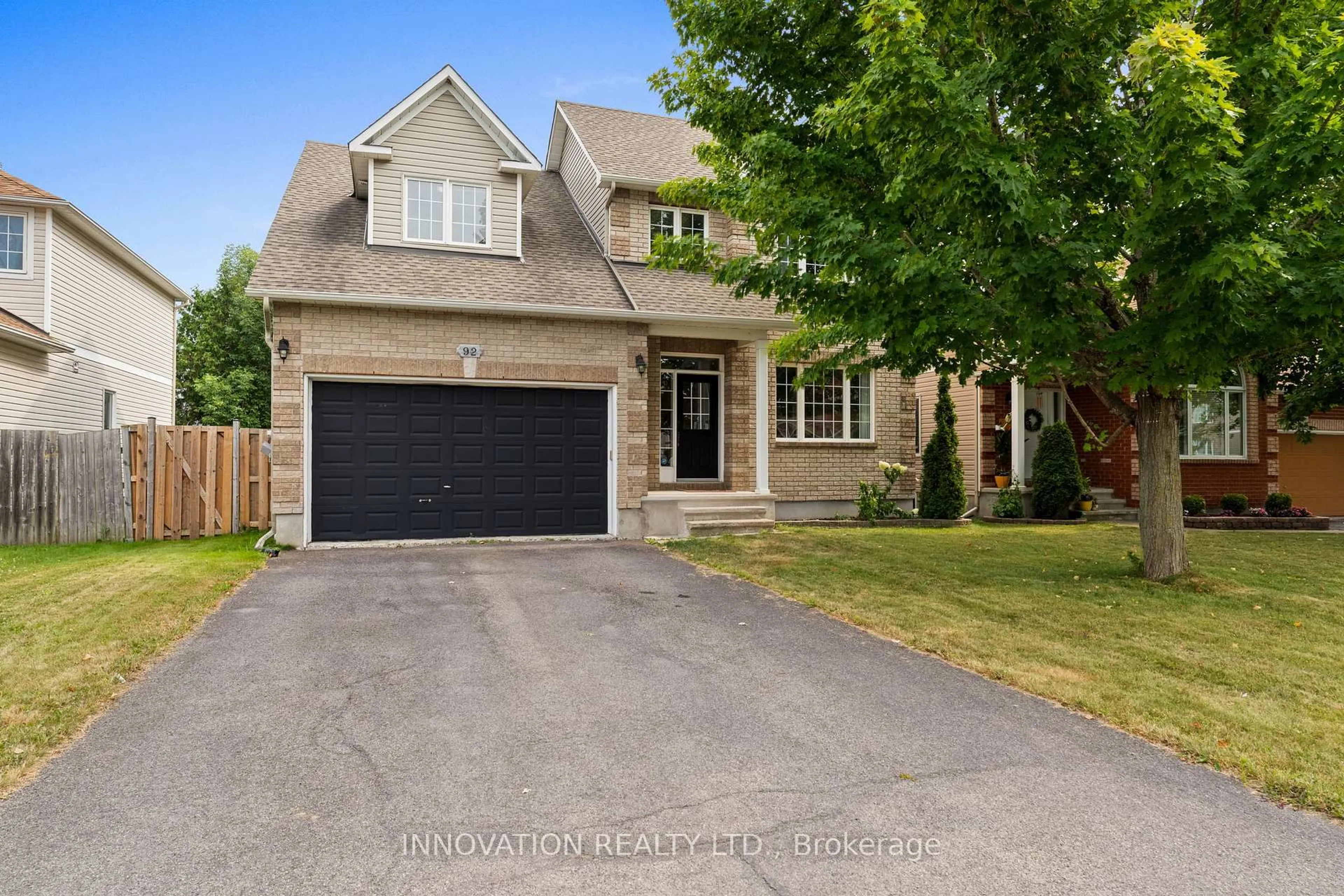 A pic from outside/outdoor area/front of a property/back of a property/a pic from drone, street for 92 Lamadeleine Blvd, Russell Ontario K0A 1W1