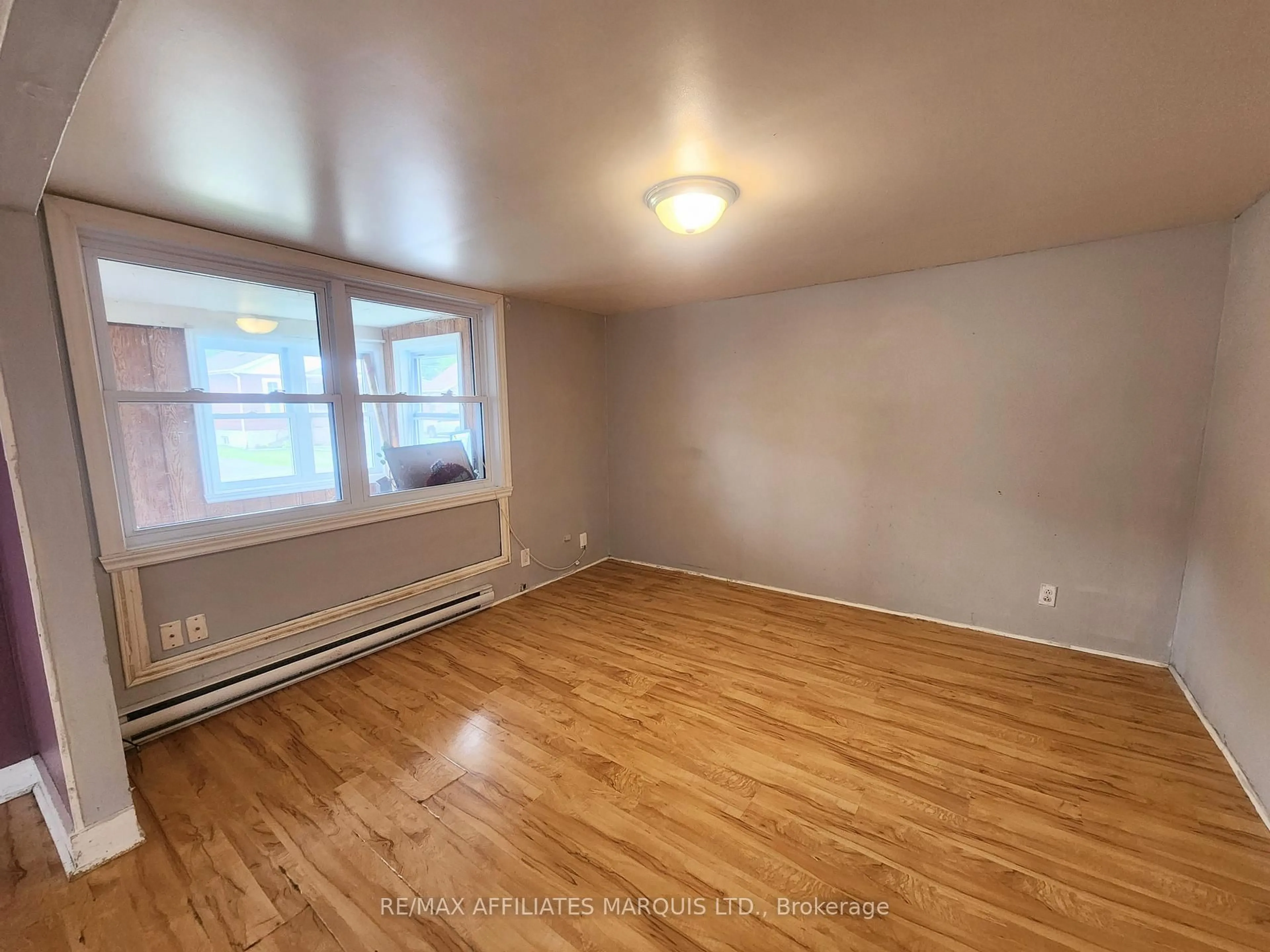 A pic of a room for 12-12A Cartier Ave, Cornwall Ontario K6J 4B4