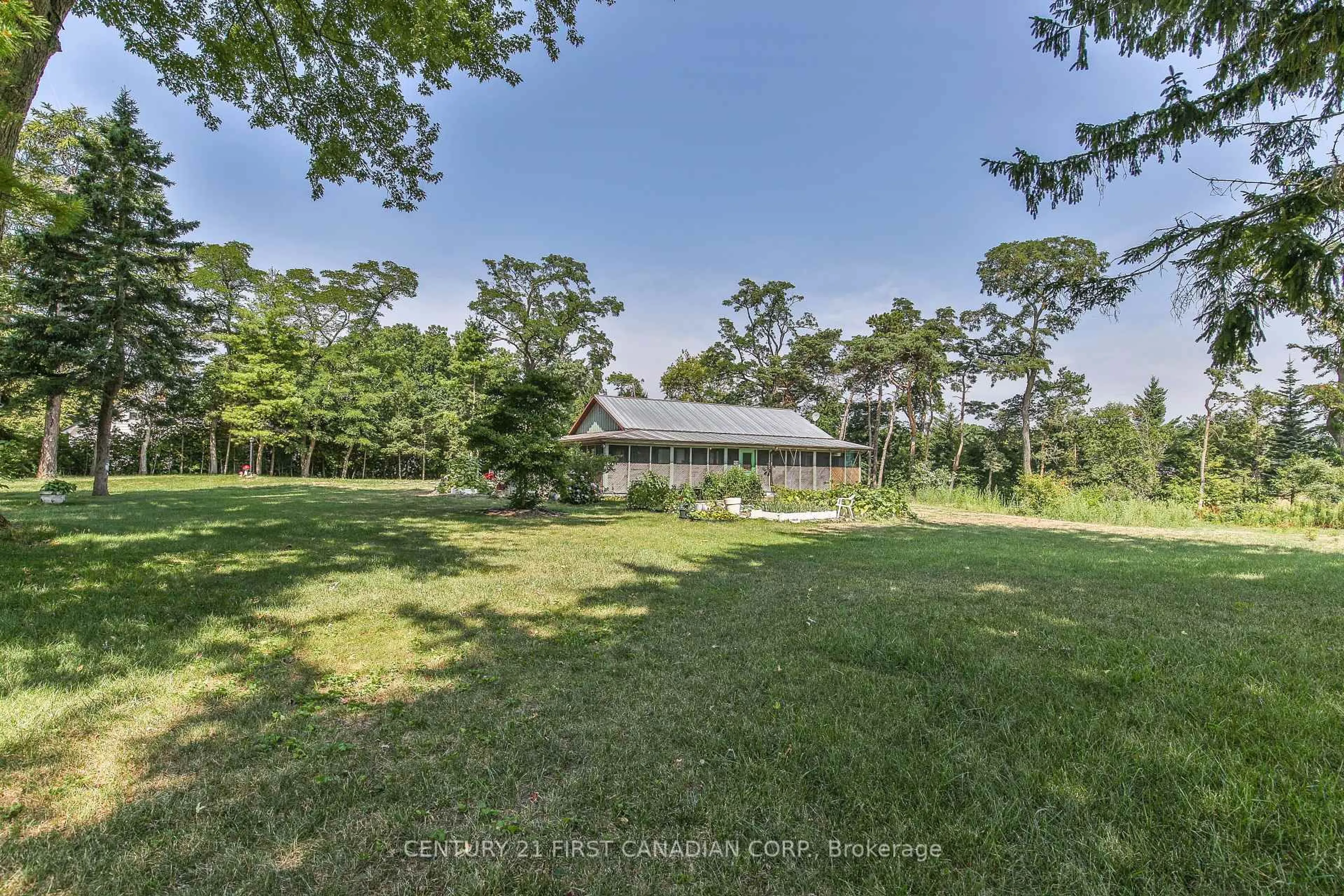 A pic from outside/outdoor area/front of a property/back of a property/a pic from drone, water/lake/river/ocean view for 171 Lakeshore Rd, Norfolk Ontario N0J 1T0