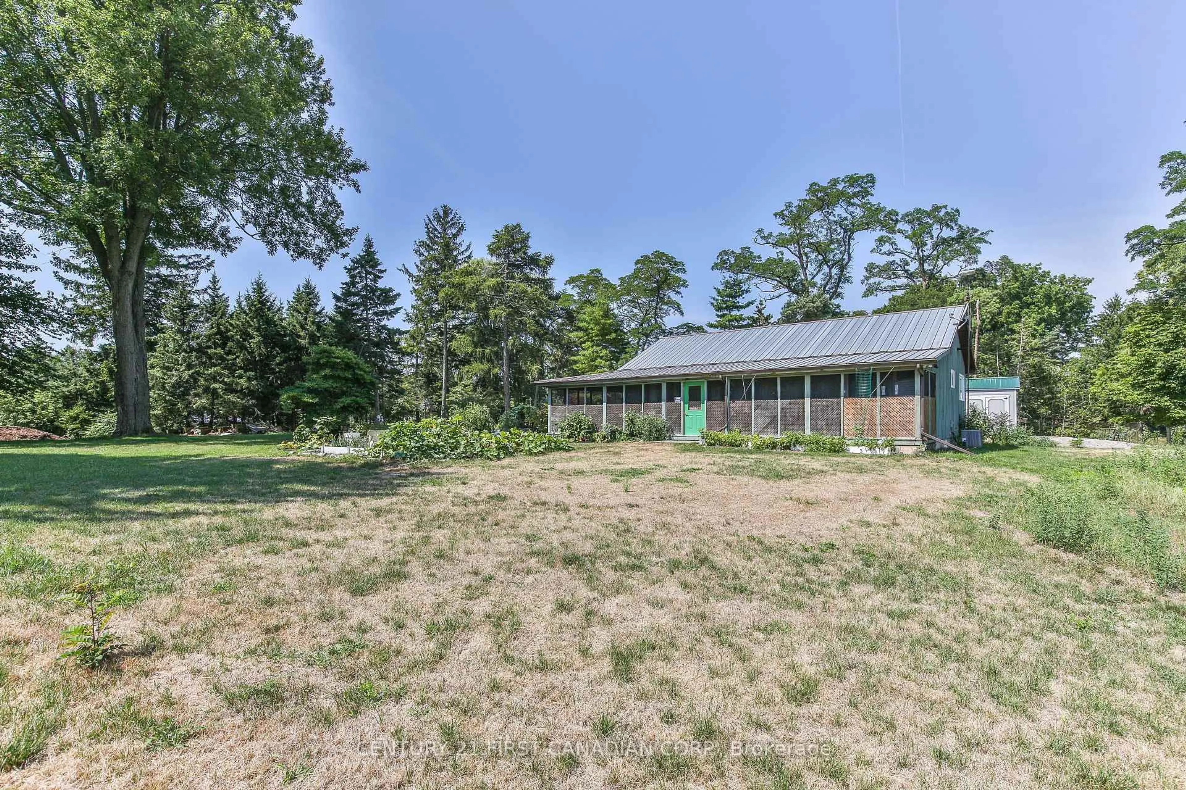 A pic from outside/outdoor area/front of a property/back of a property/a pic from drone, unknown for 171 Lakeshore Rd, Norfolk Ontario N0J 1T0