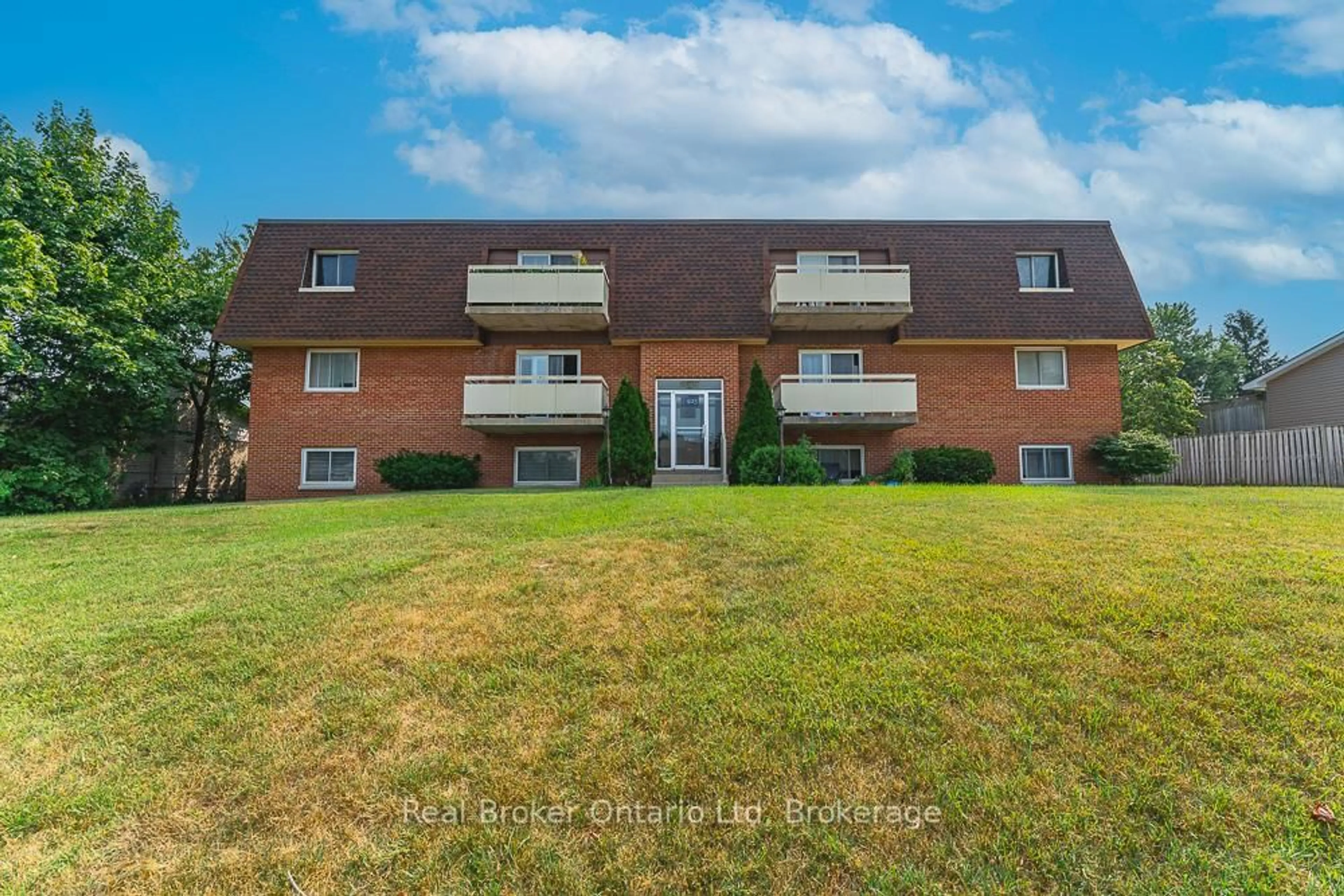 A pic from outside/outdoor area/front of a property/back of a property/a pic from drone, unknown for 925 10th Ave #202, Owen Sound Ontario N4K 3H8