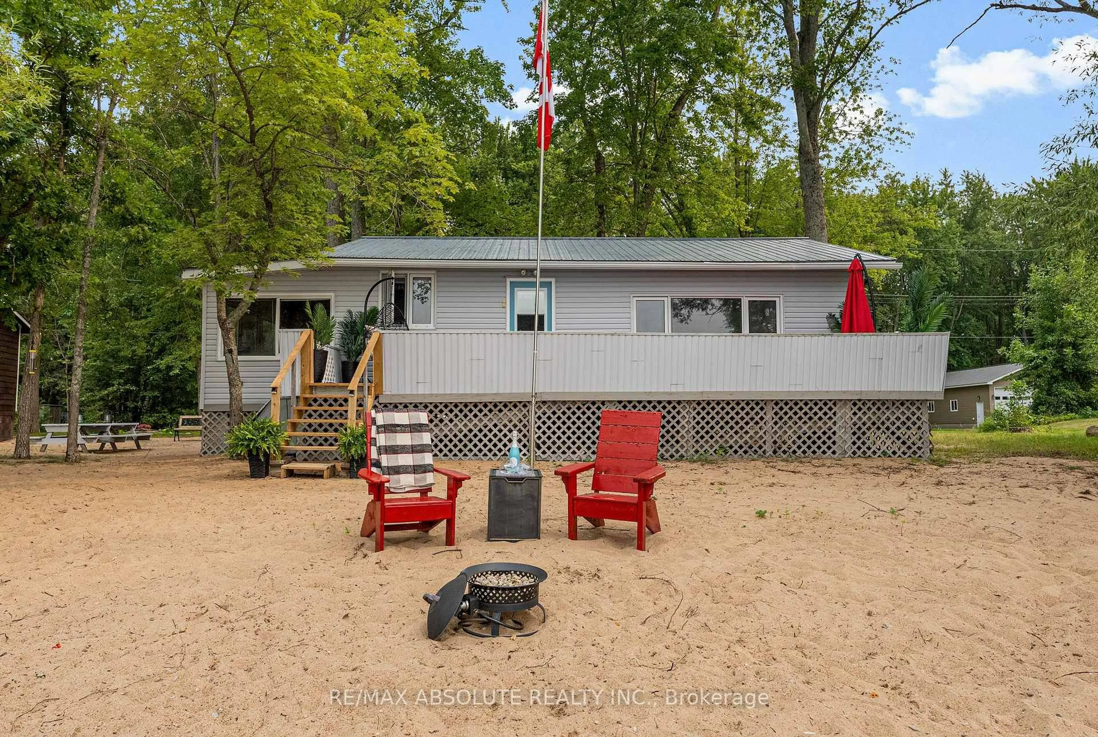Patio, water/lake/river/ocean view for 391 Leavoy Lane, Renfrew Ontario K7V 3Z8