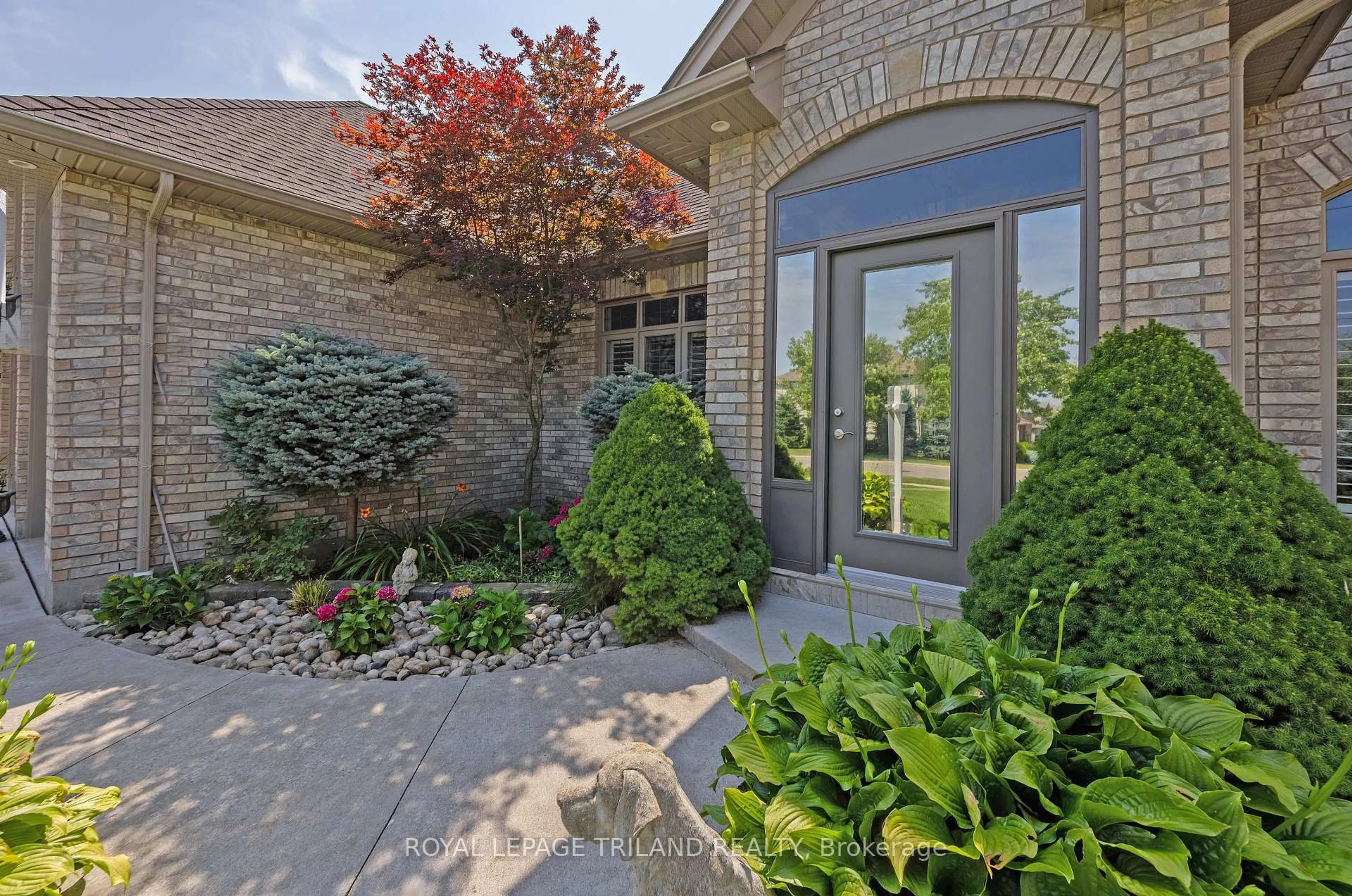 Unknown for 2285 Lilac Ave, London South Ontario N6K 5E1